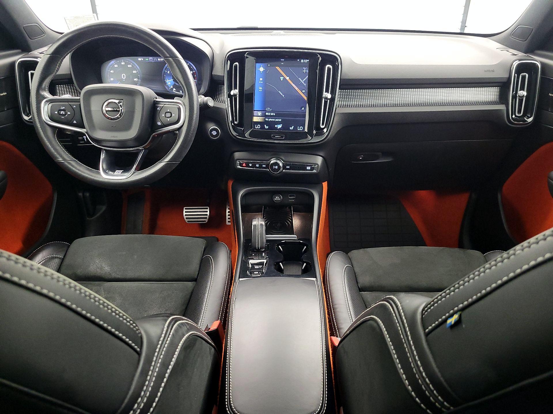 Thumbnail: 2019 Volvo XC40 - 9