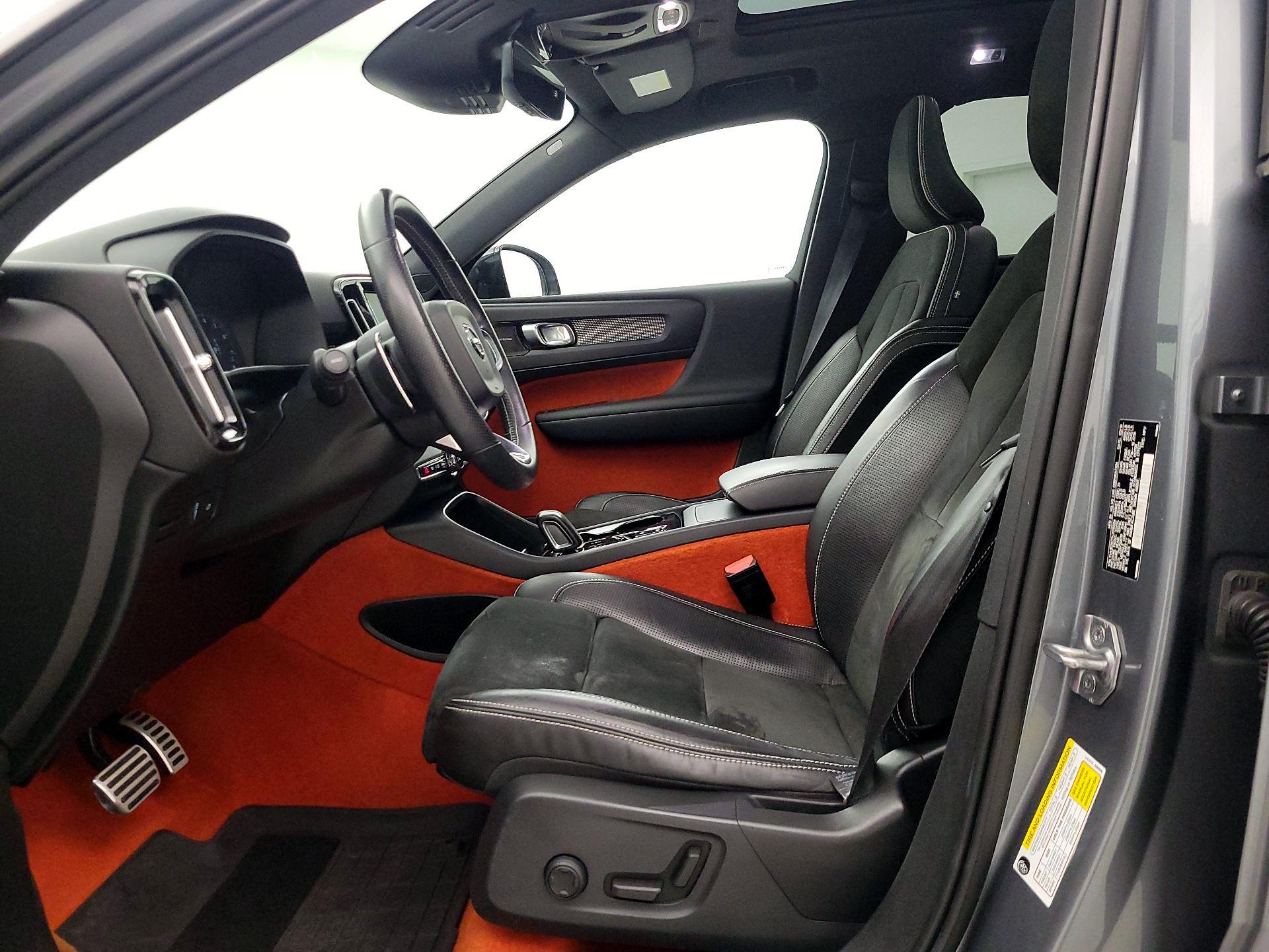 Thumbnail: 2019 Volvo XC40 - 11