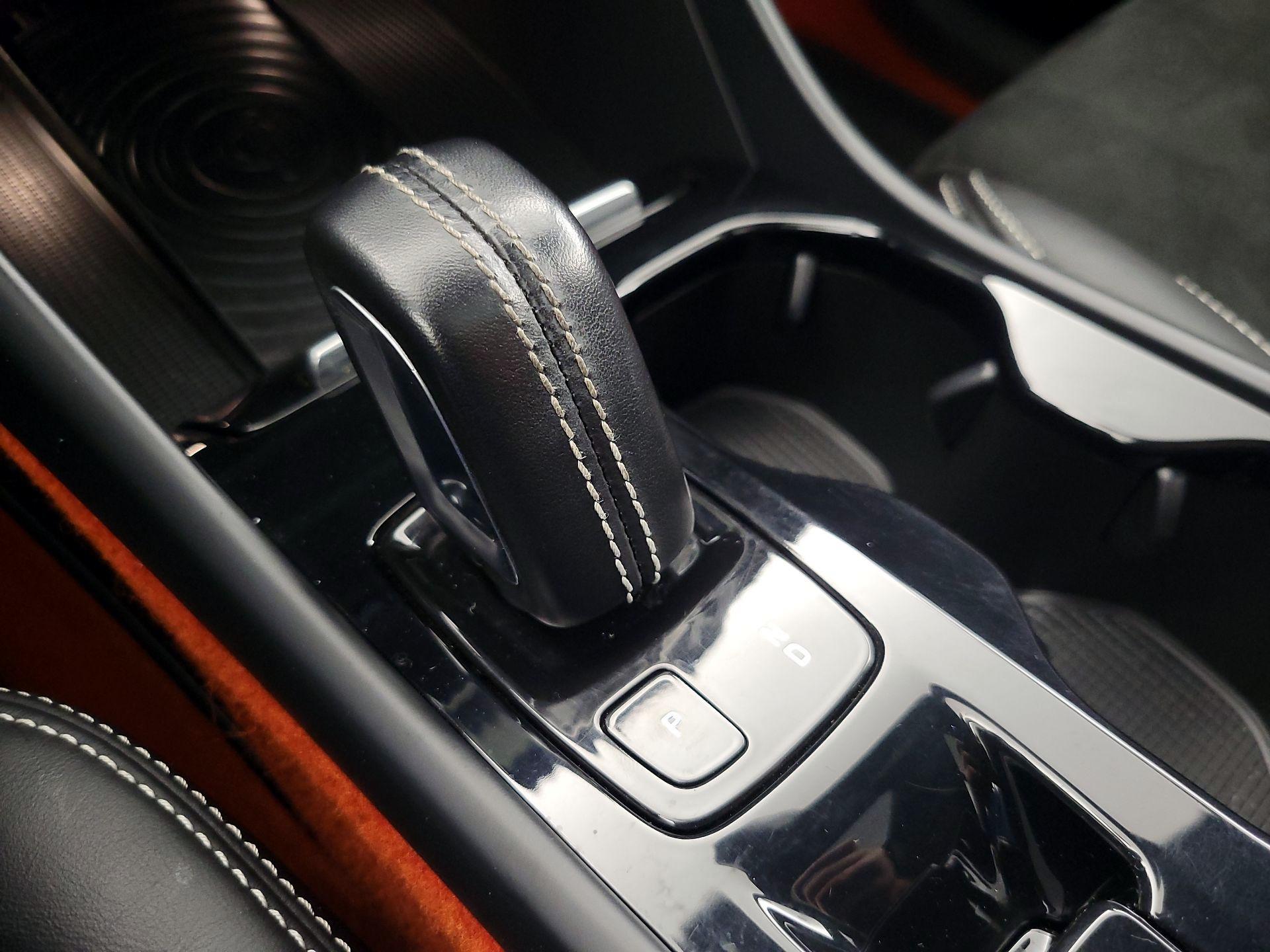 Thumbnail: 2019 Volvo XC40 - 18