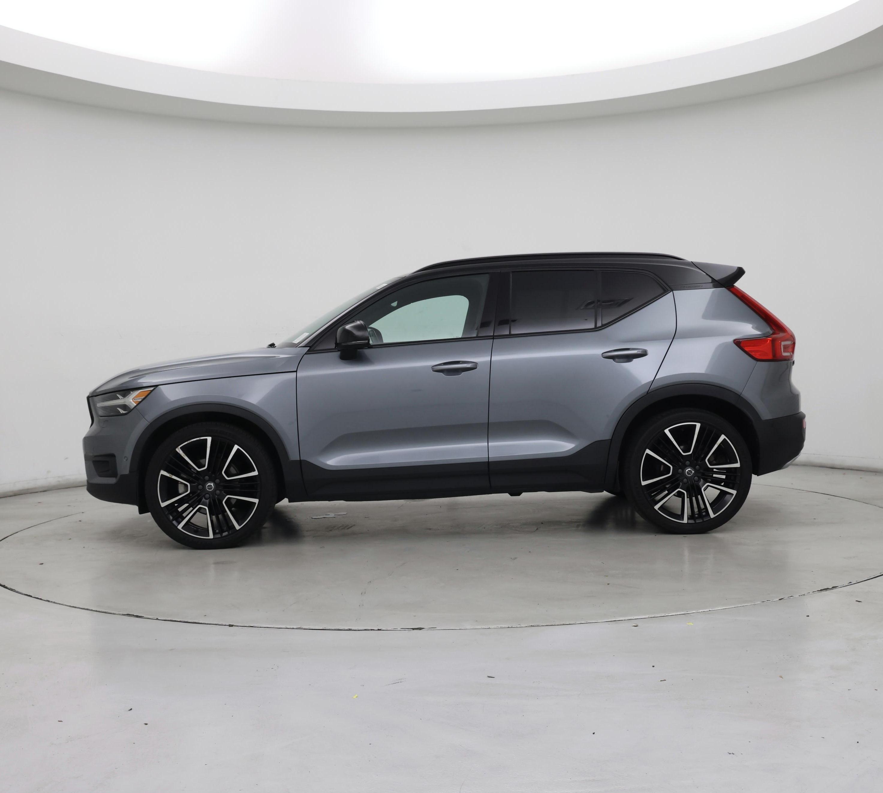 Thumbnail: 2019 Volvo XC40 - 3