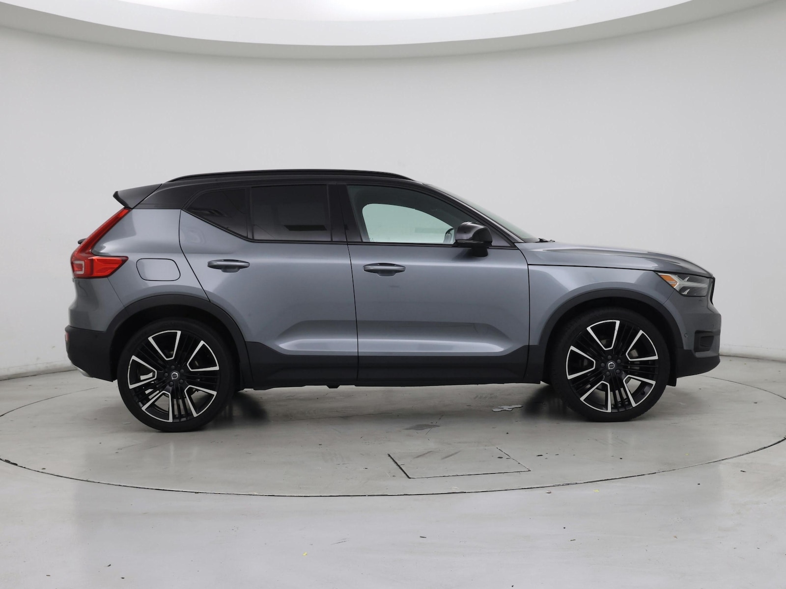 2019 Volvo XC40 R-Design - Photo 8
