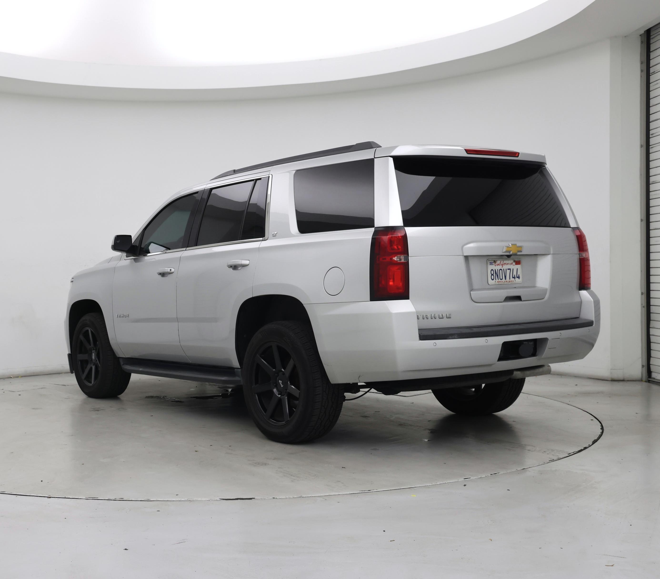 Thumbnail: 2019 Chevrolet Tahoe - 2