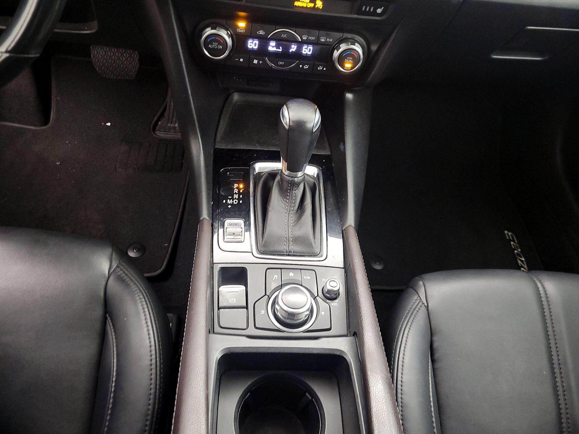 Thumbnail: 2017 Mazda Mazda3 - 17