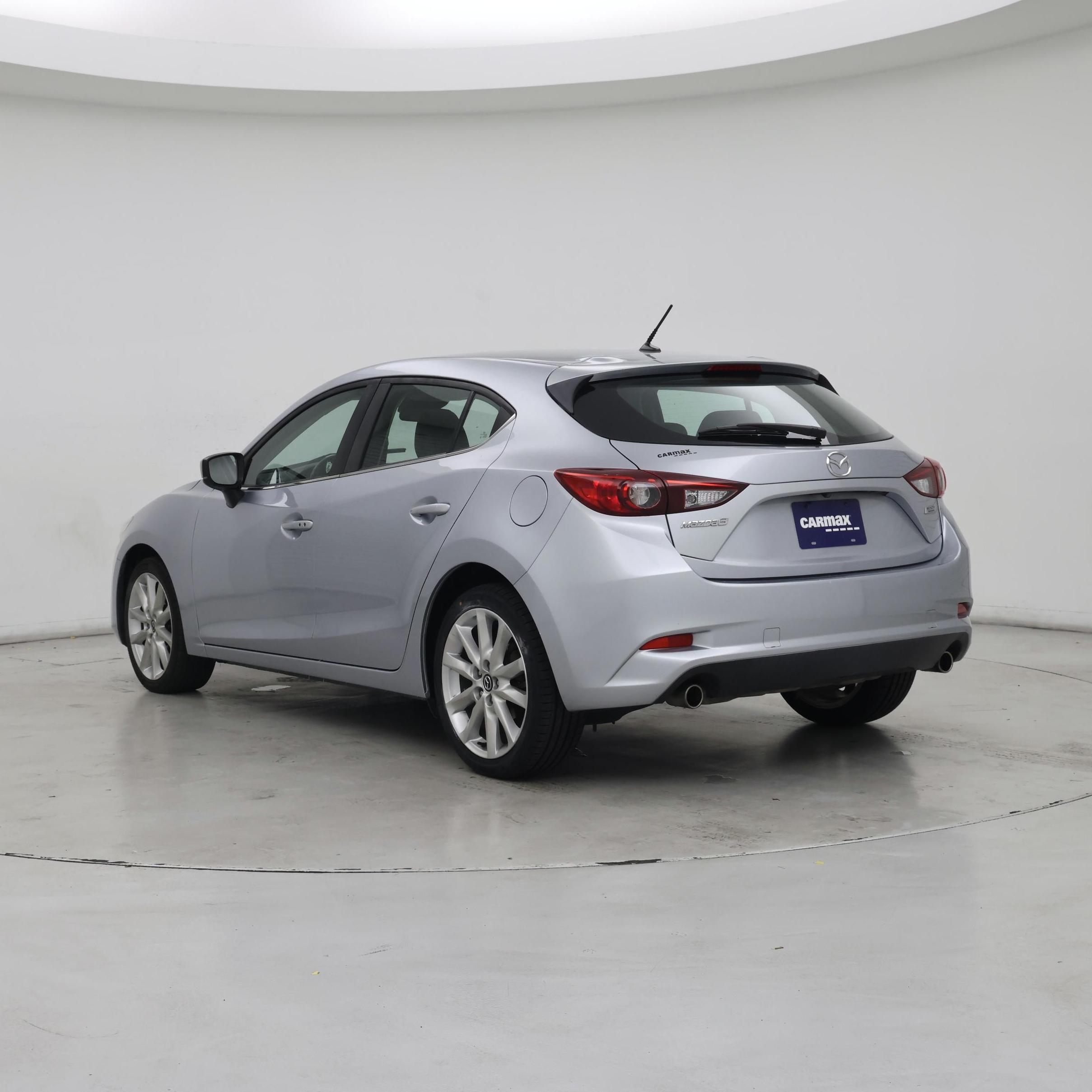 Thumbnail: 2017 Mazda Mazda3 - 2