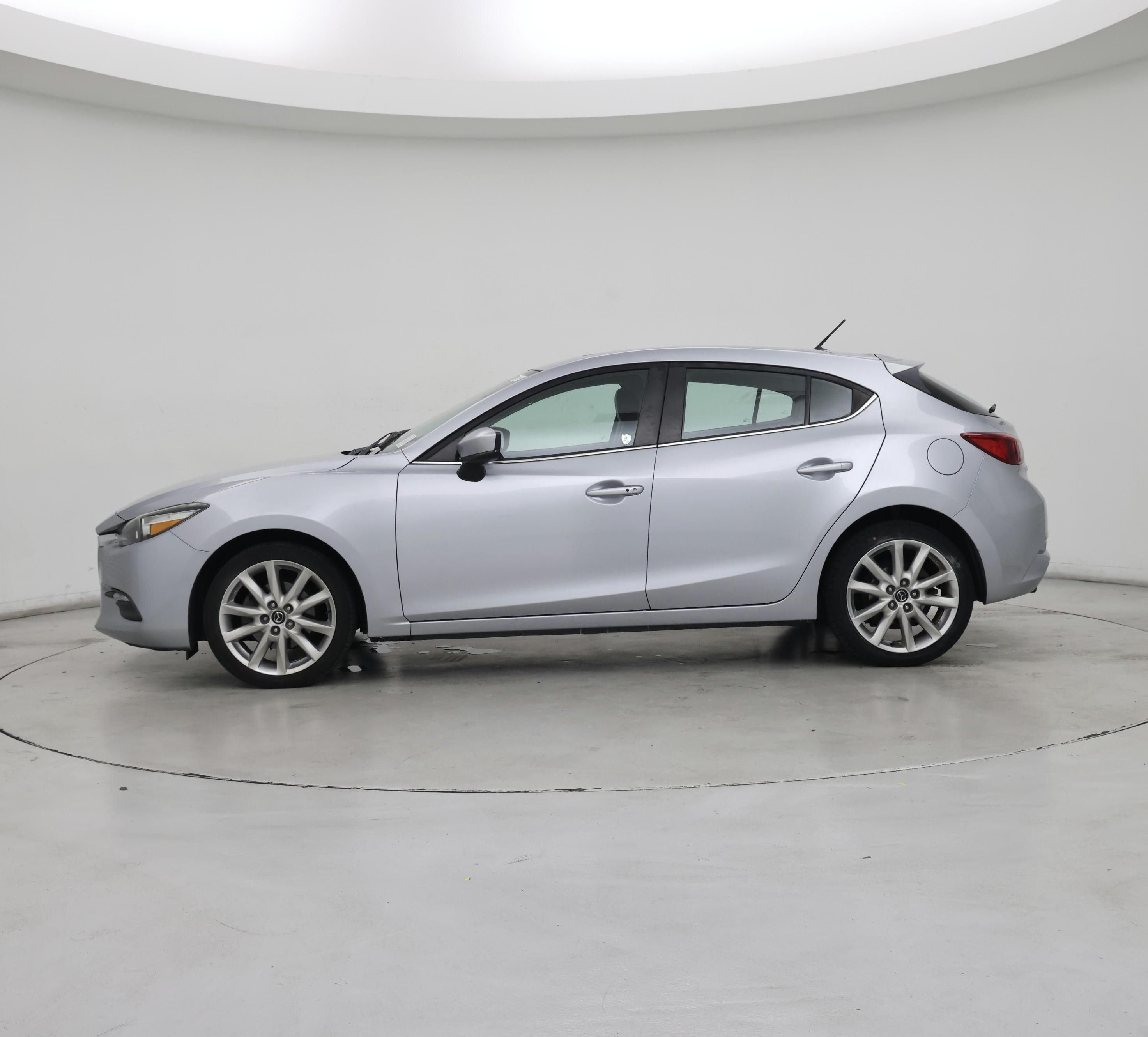 Thumbnail: 2017 Mazda Mazda3 - 3
