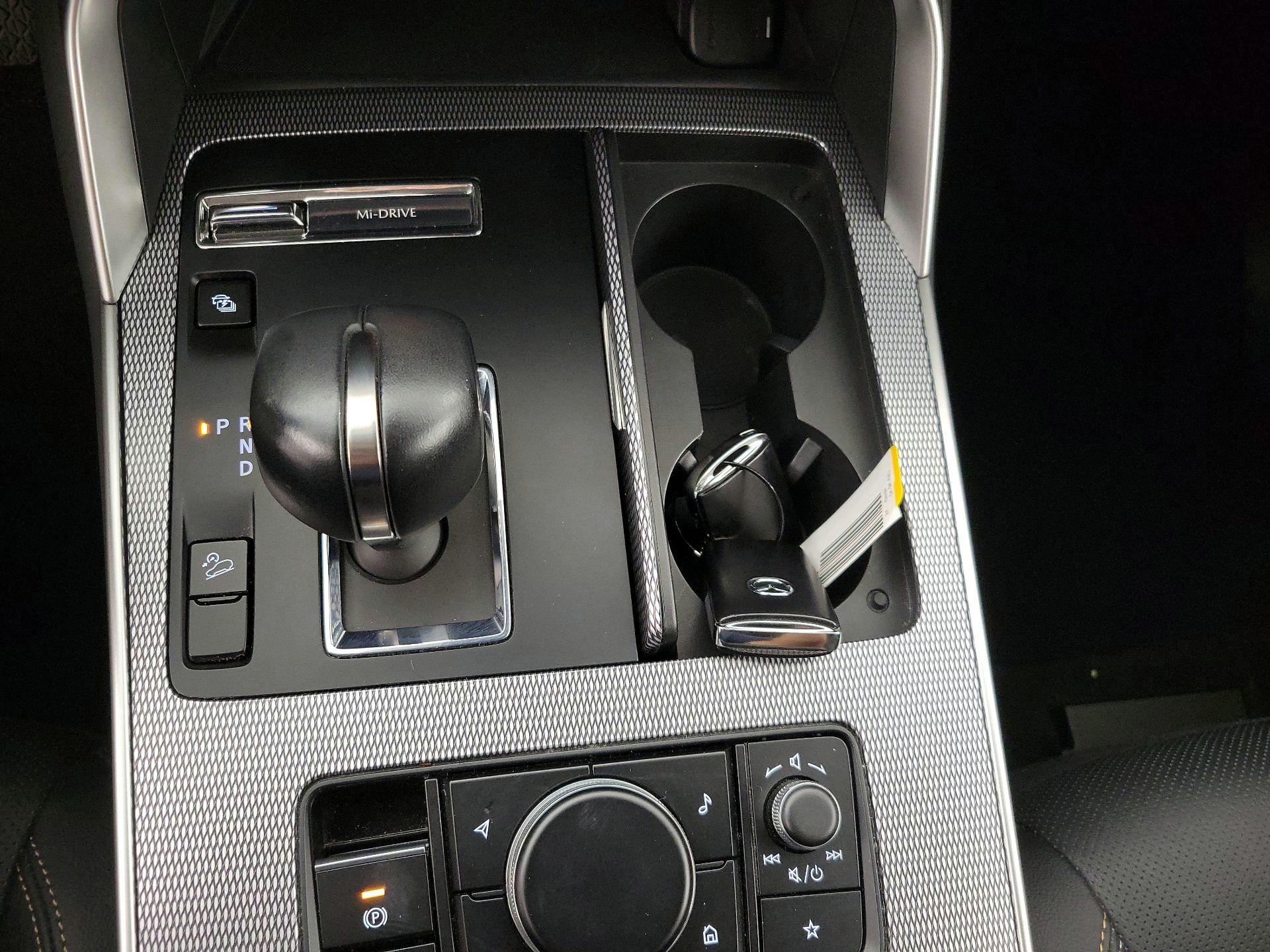 Thumbnail: 2024 Mazda CX-90 - 17