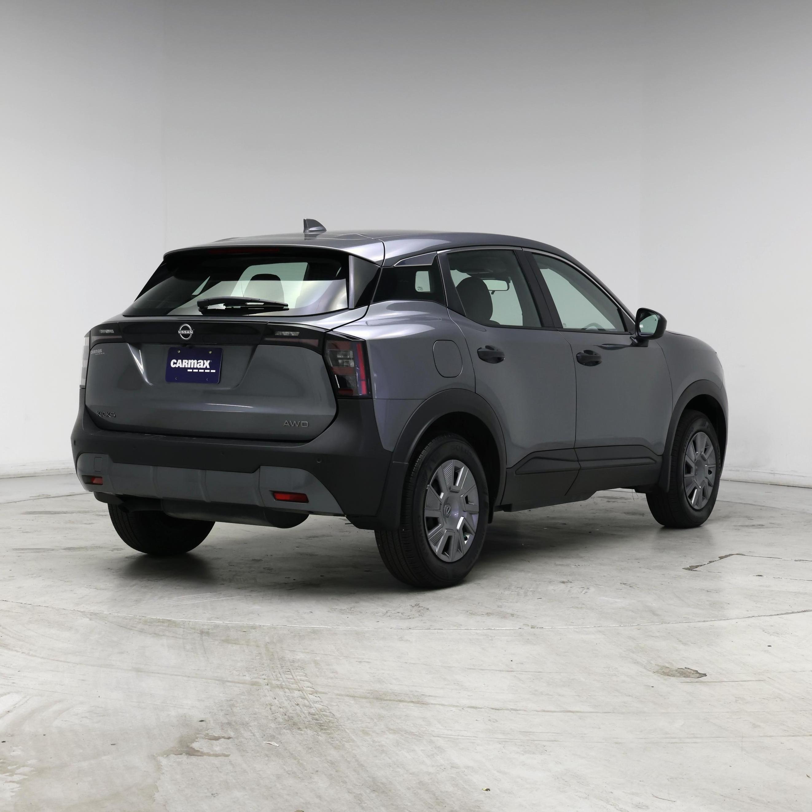 Thumbnail: 2025 Nissan Kicks - 8