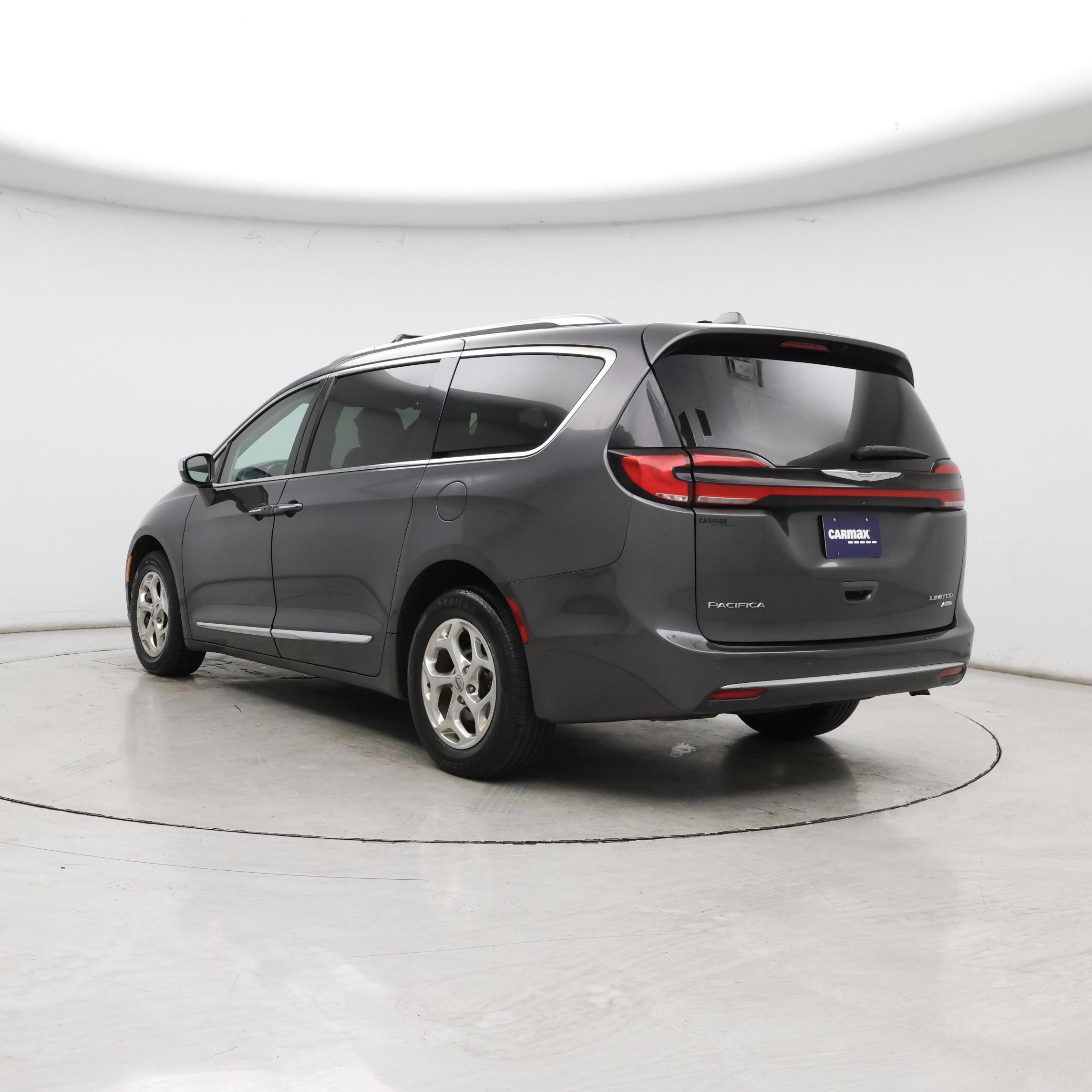 Thumbnail: 2021 Chrysler Pacifica - 2