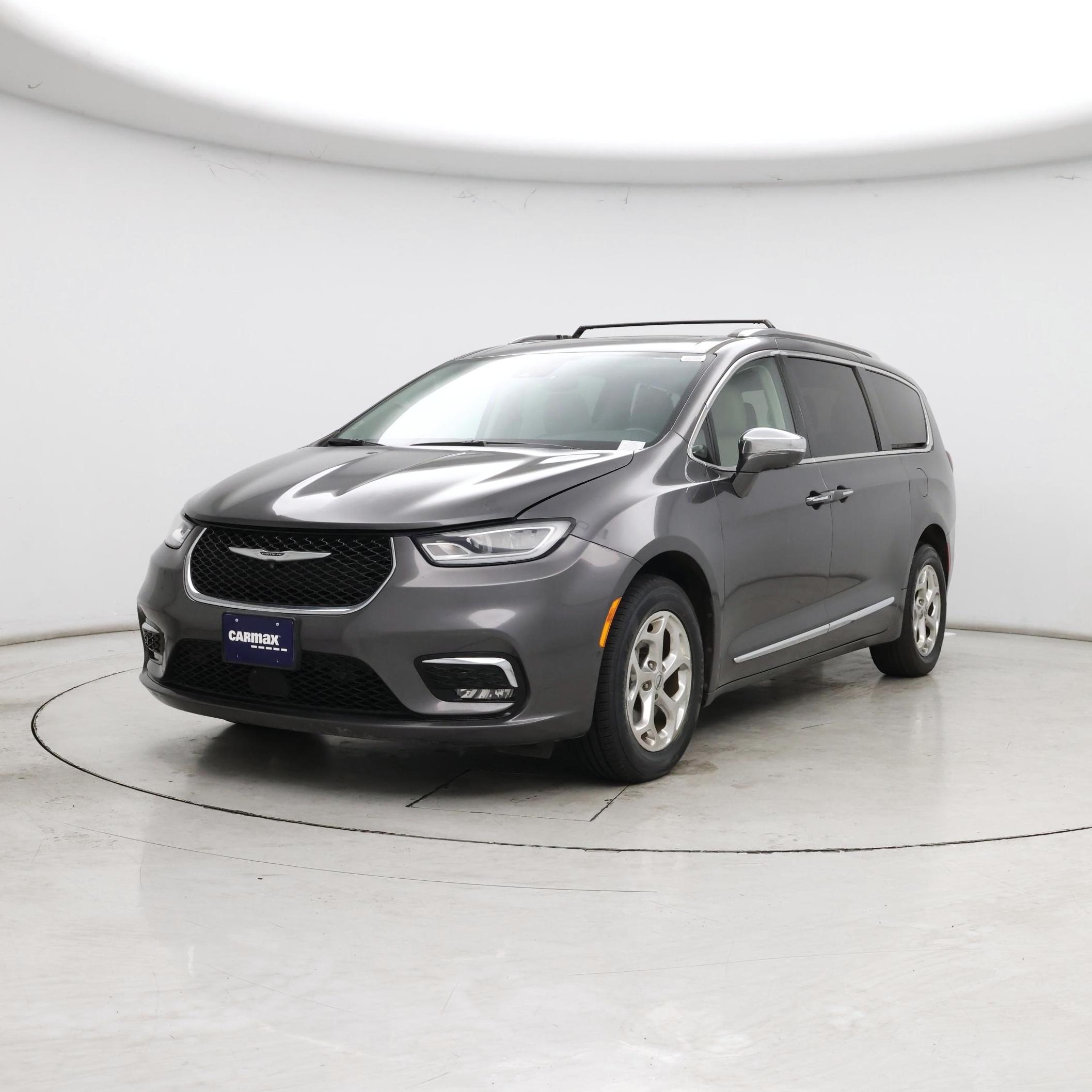 Thumbnail: 2021 Chrysler Pacifica - 4