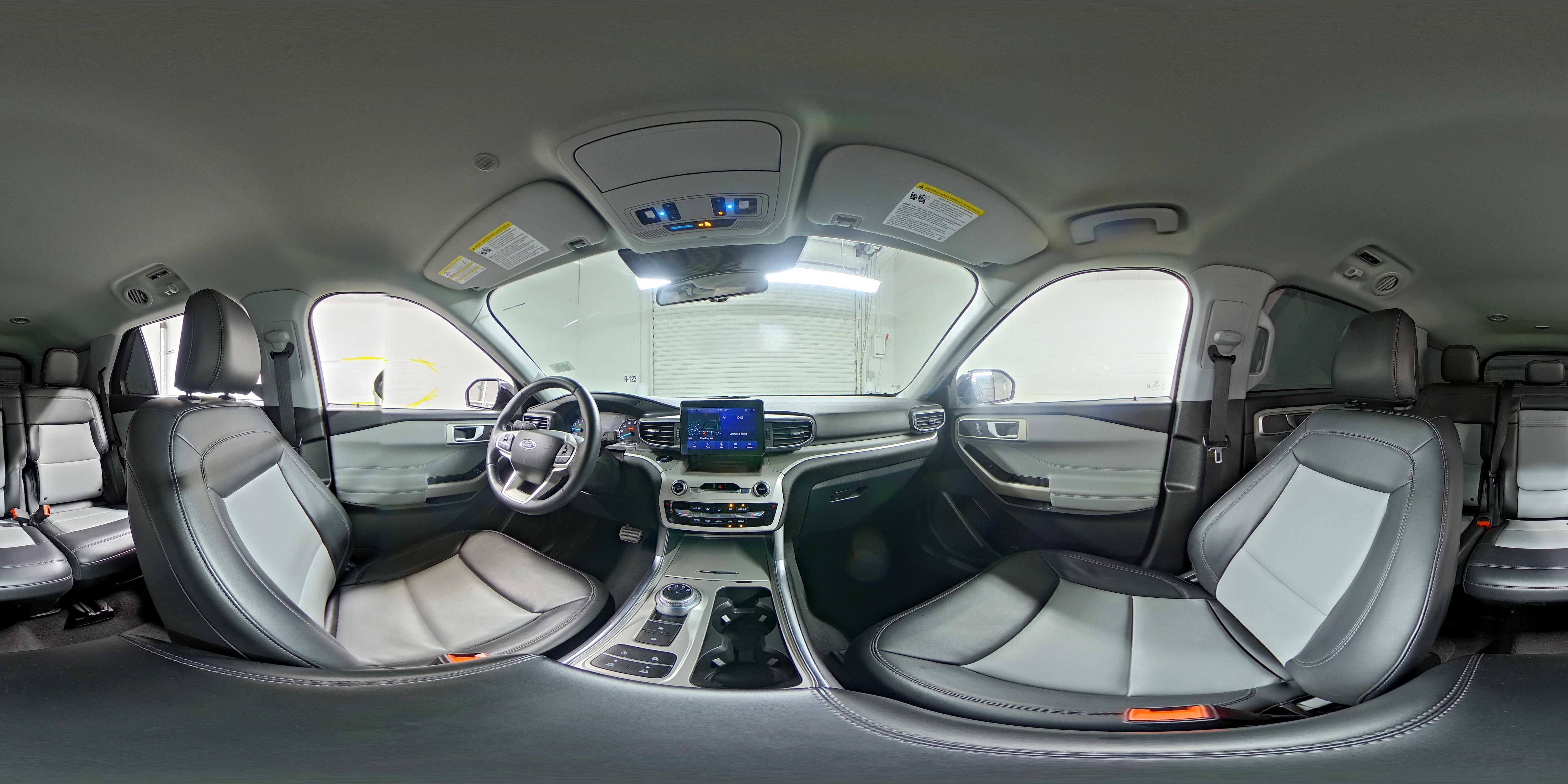 2023 Ford Explorer XLT - Photo 27