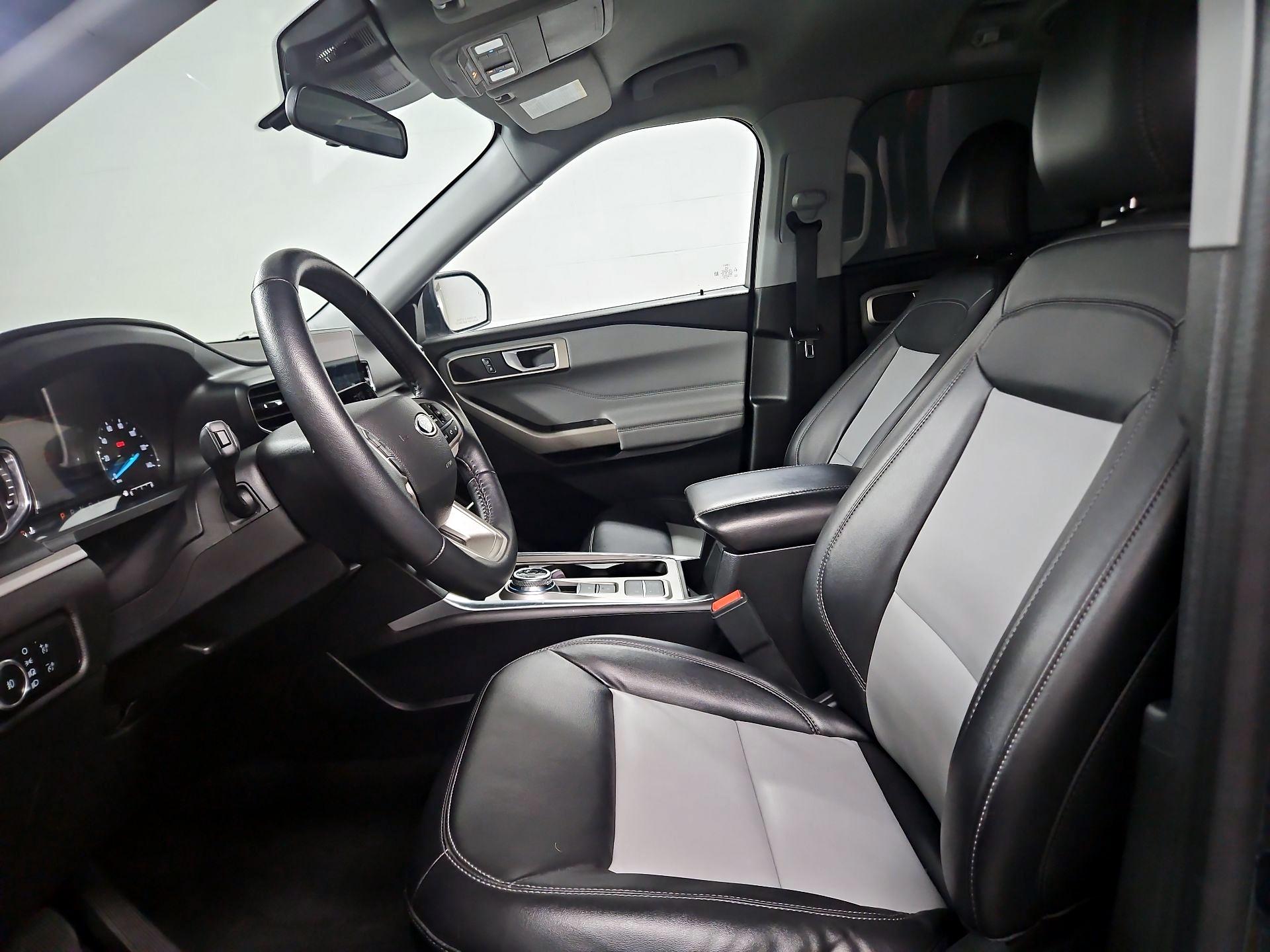 Thumbnail: 2023 Ford Explorer - 11
