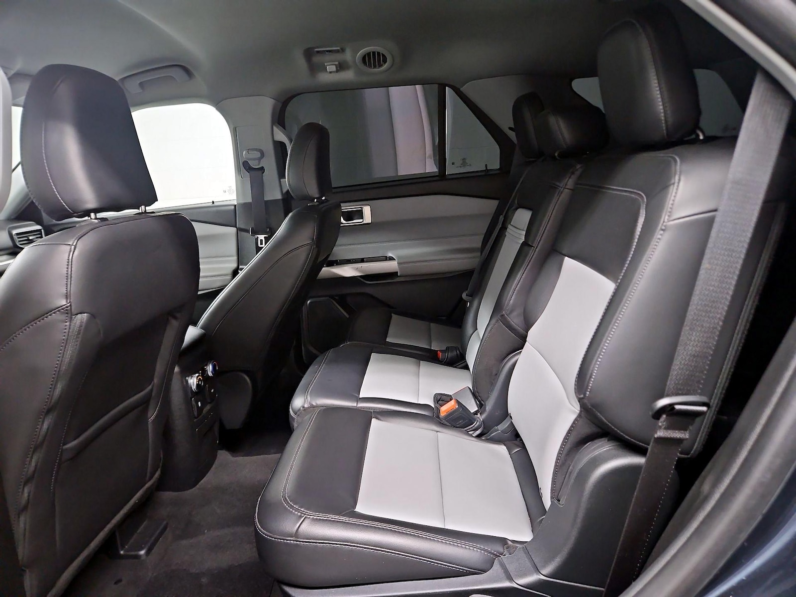 2023 Ford Explorer XLT - Photo 21