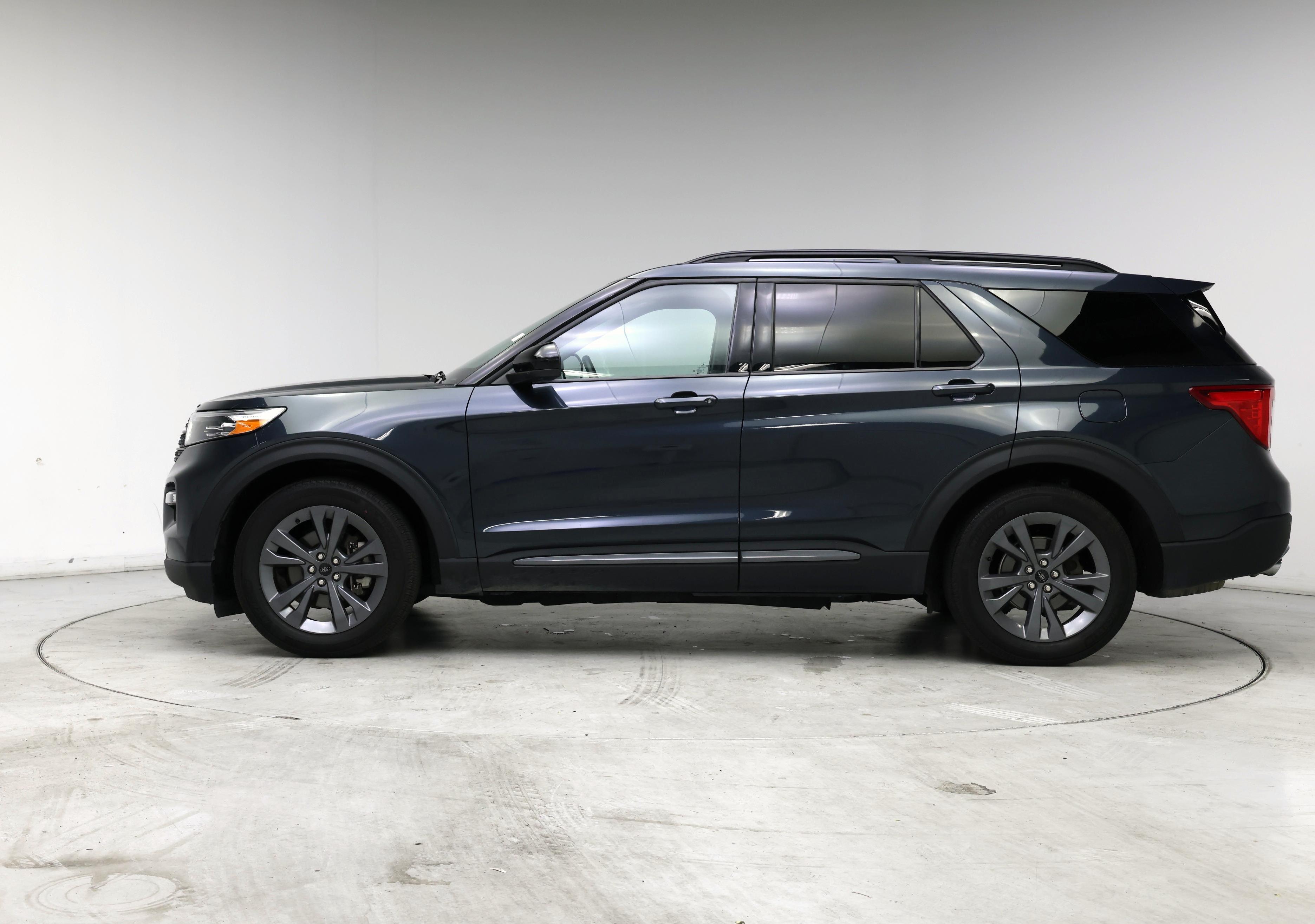 Thumbnail: 2023 Ford Explorer - 3