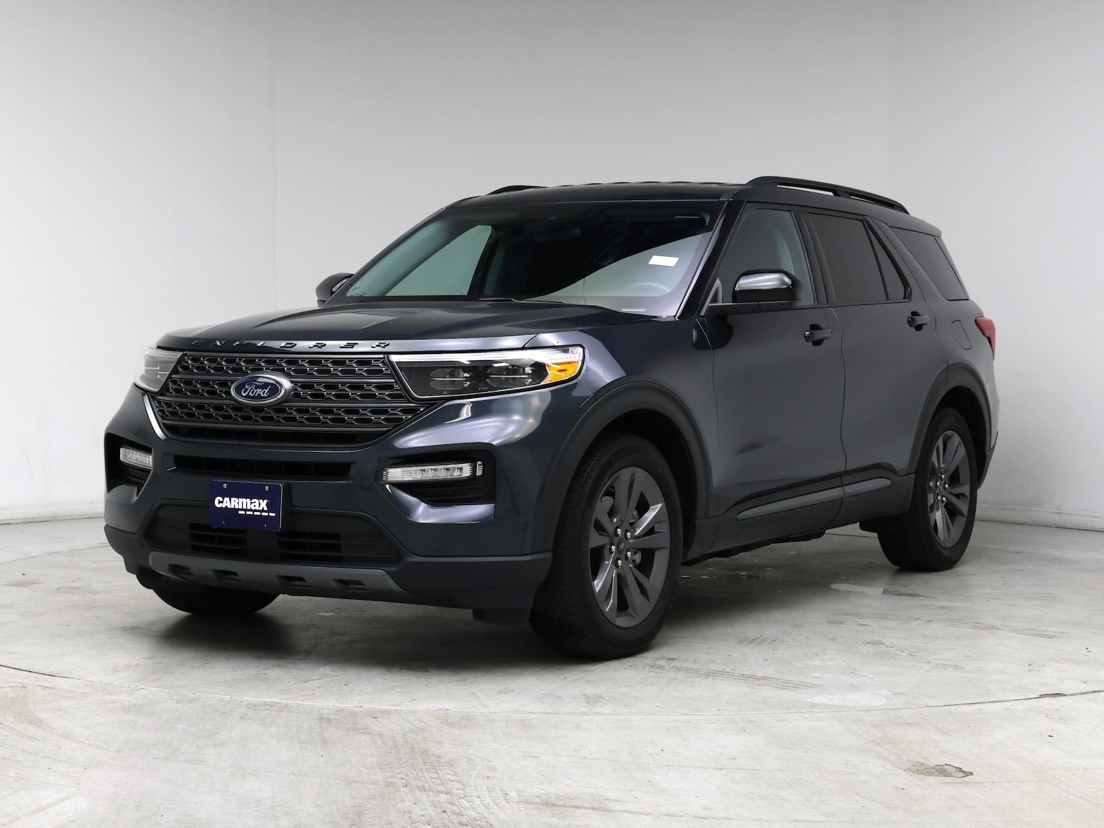 2023 Ford Explorer XLT - Photo 5