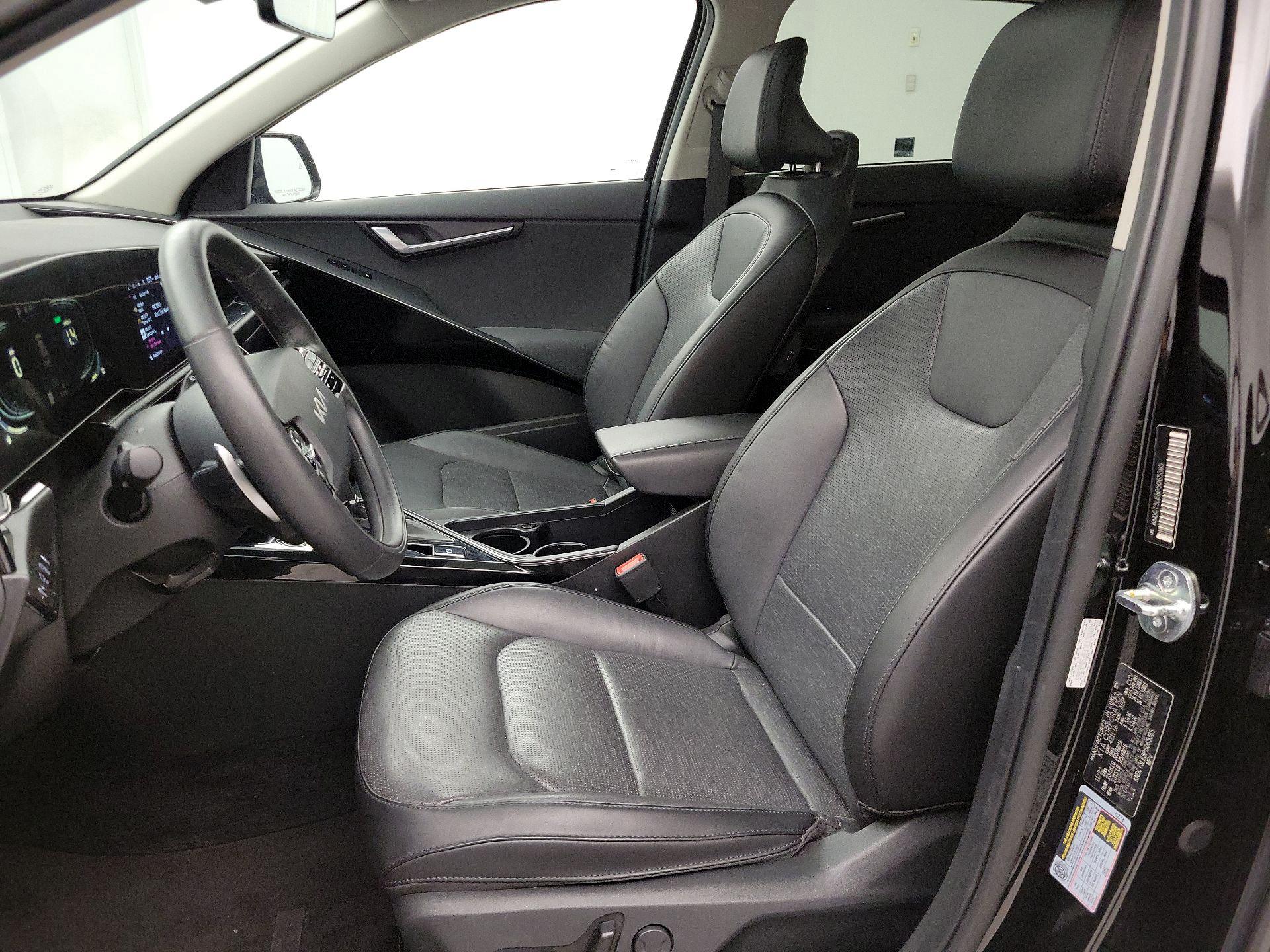 Thumbnail: 2023 Kia Niro - 11