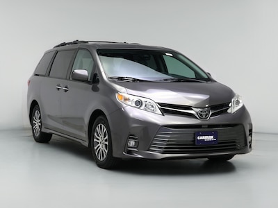 2020 Toyota Sienna XLE