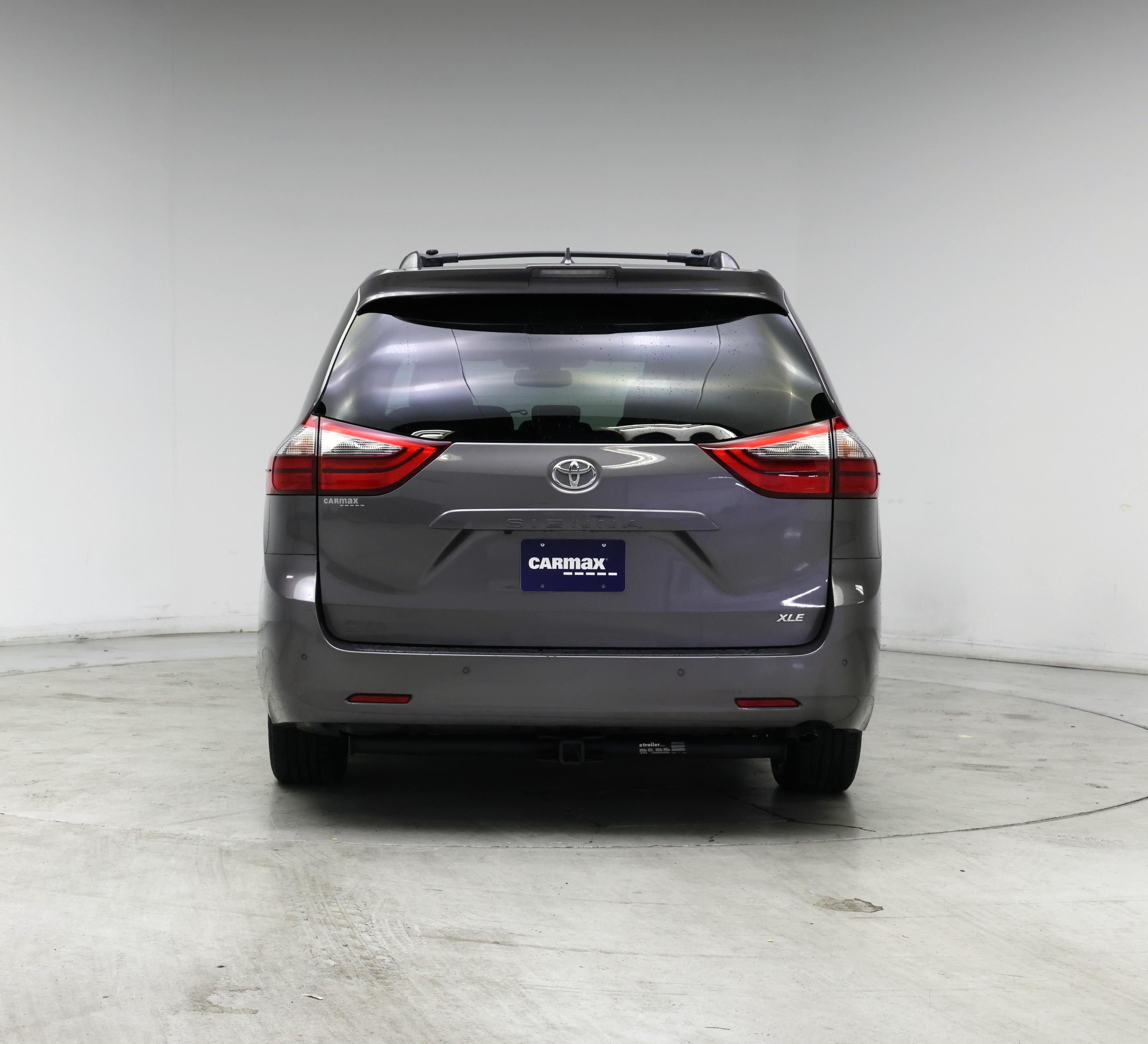 Thumbnail: 2020 Toyota Sienna - 6