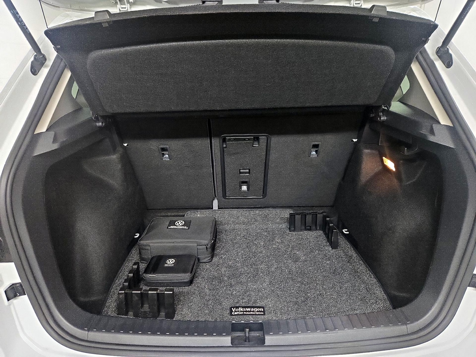 2023 Volkswagen Taos SE - Photo 21