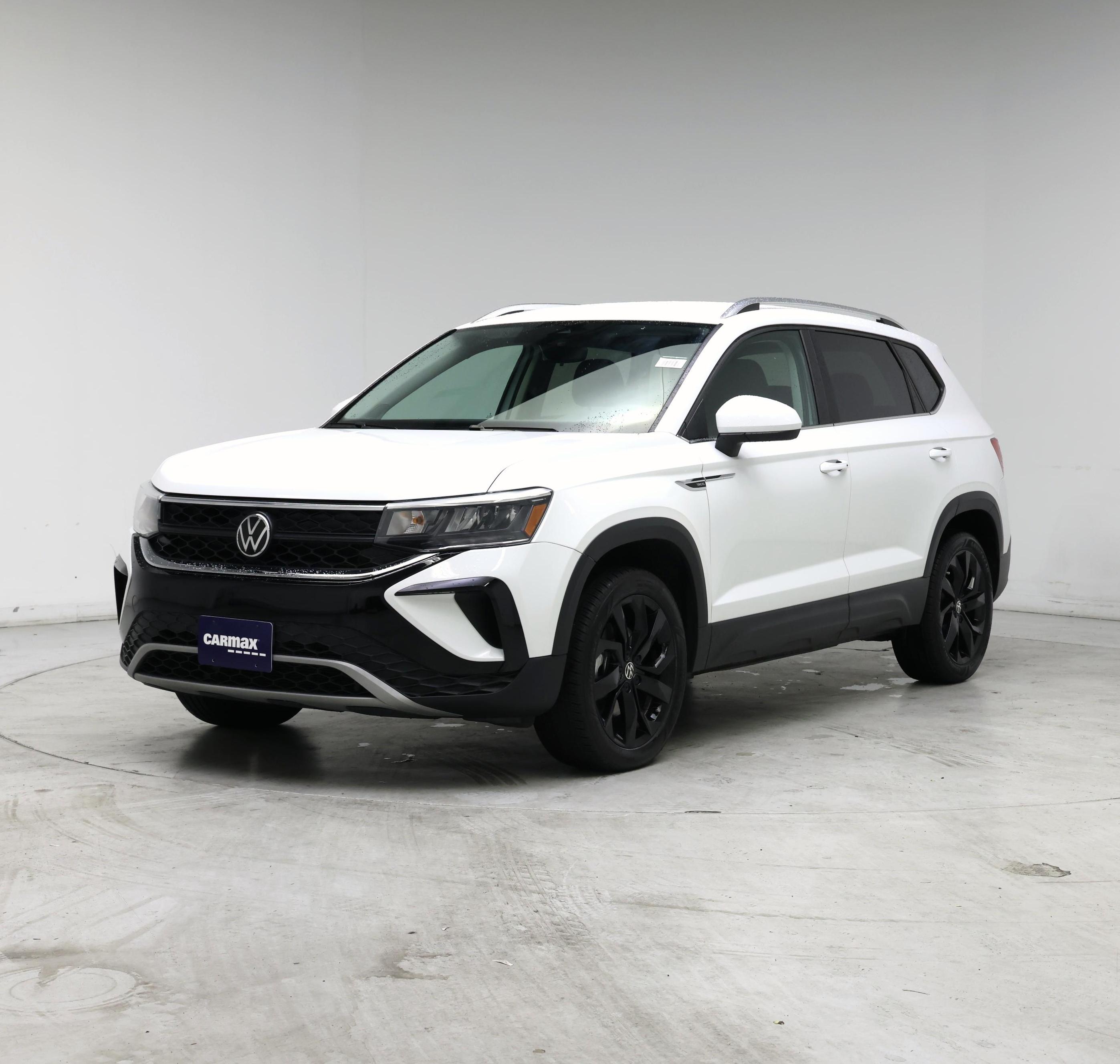 Thumbnail: 2023 Volkswagen Taos - 4