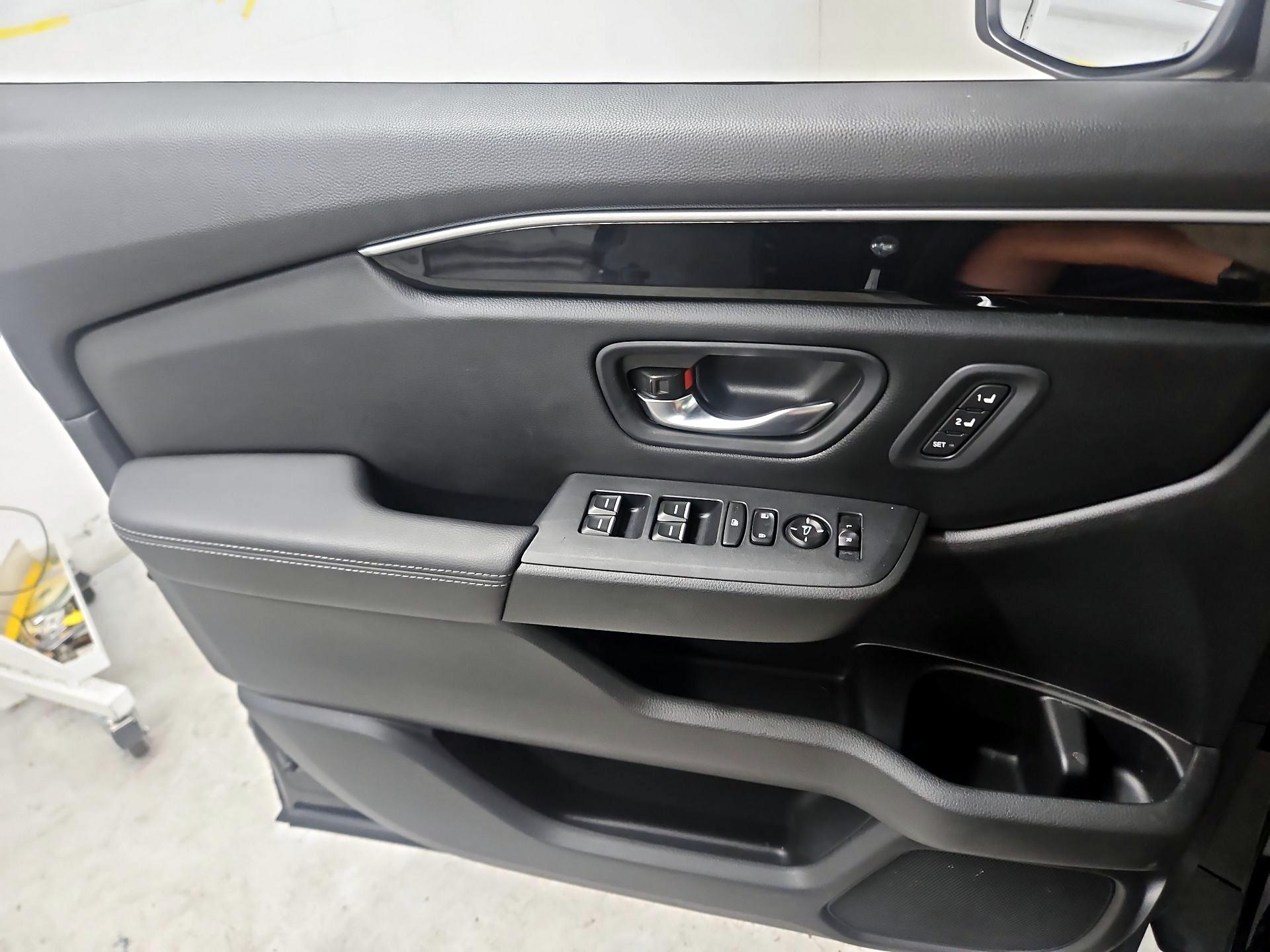 Thumbnail: 2025 Honda Pilot - 12