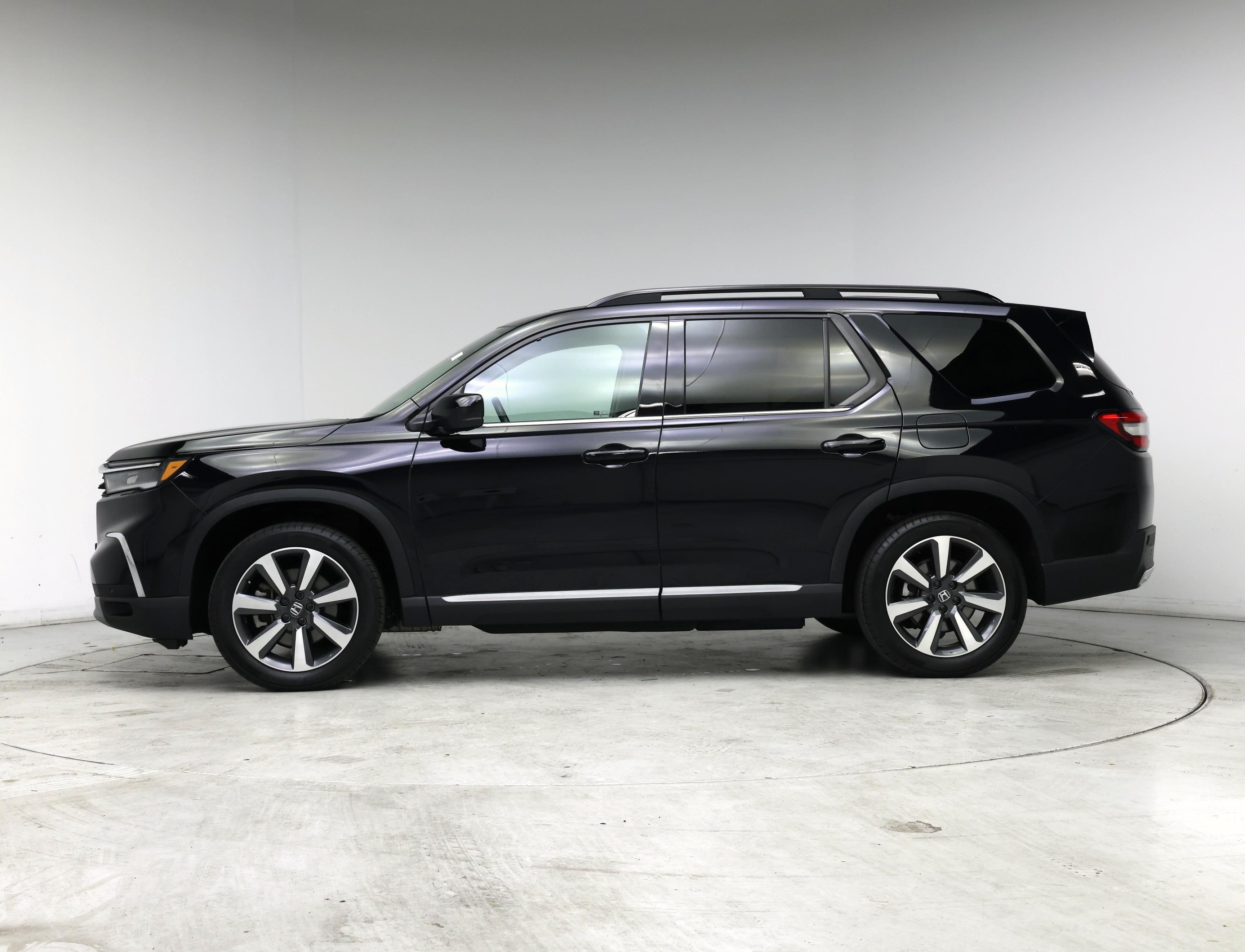 Thumbnail: 2025 Honda Pilot - 3