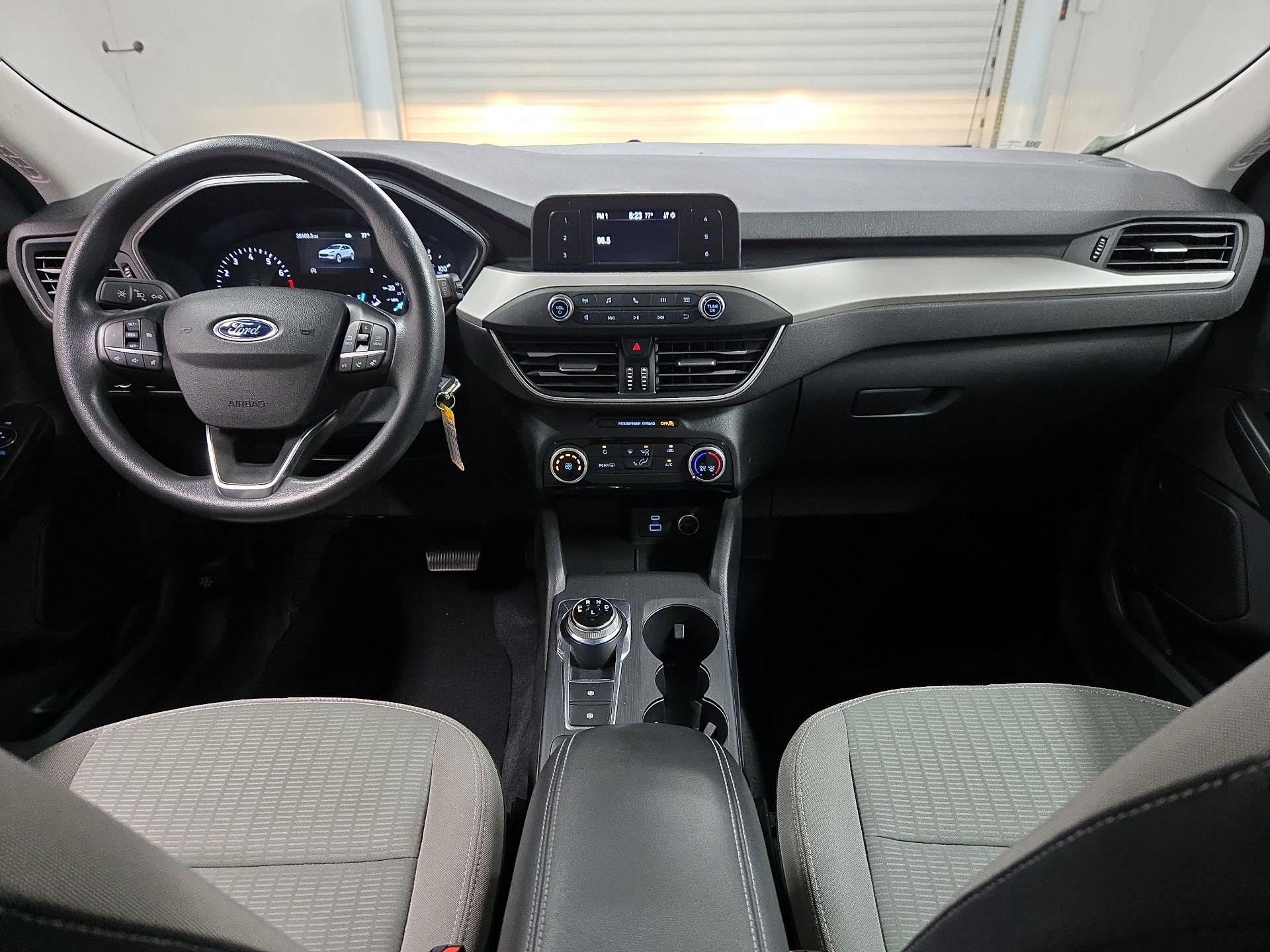 Thumbnail: 2021 Ford Escape - 9