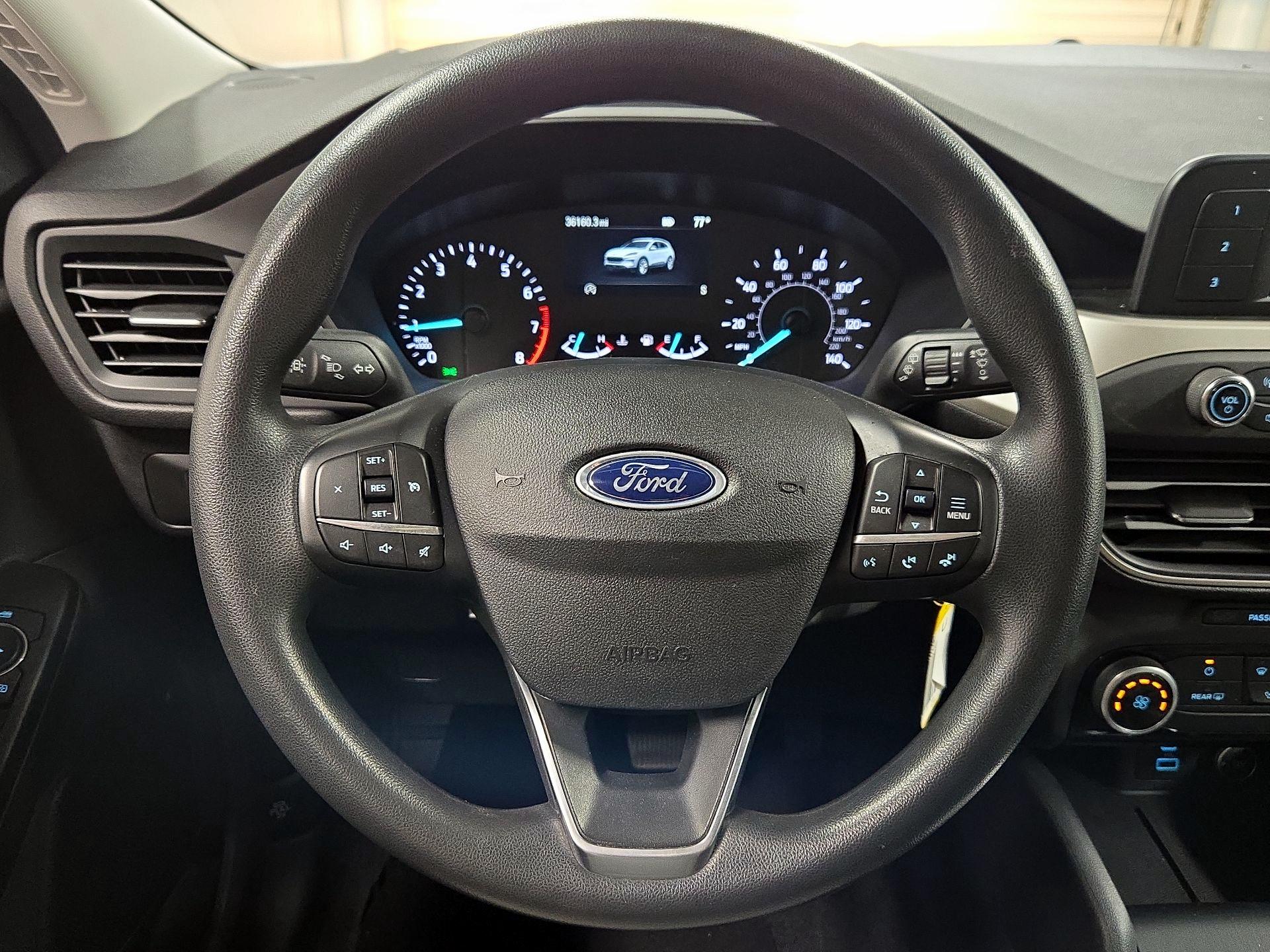 Thumbnail: 2021 Ford Escape - 10