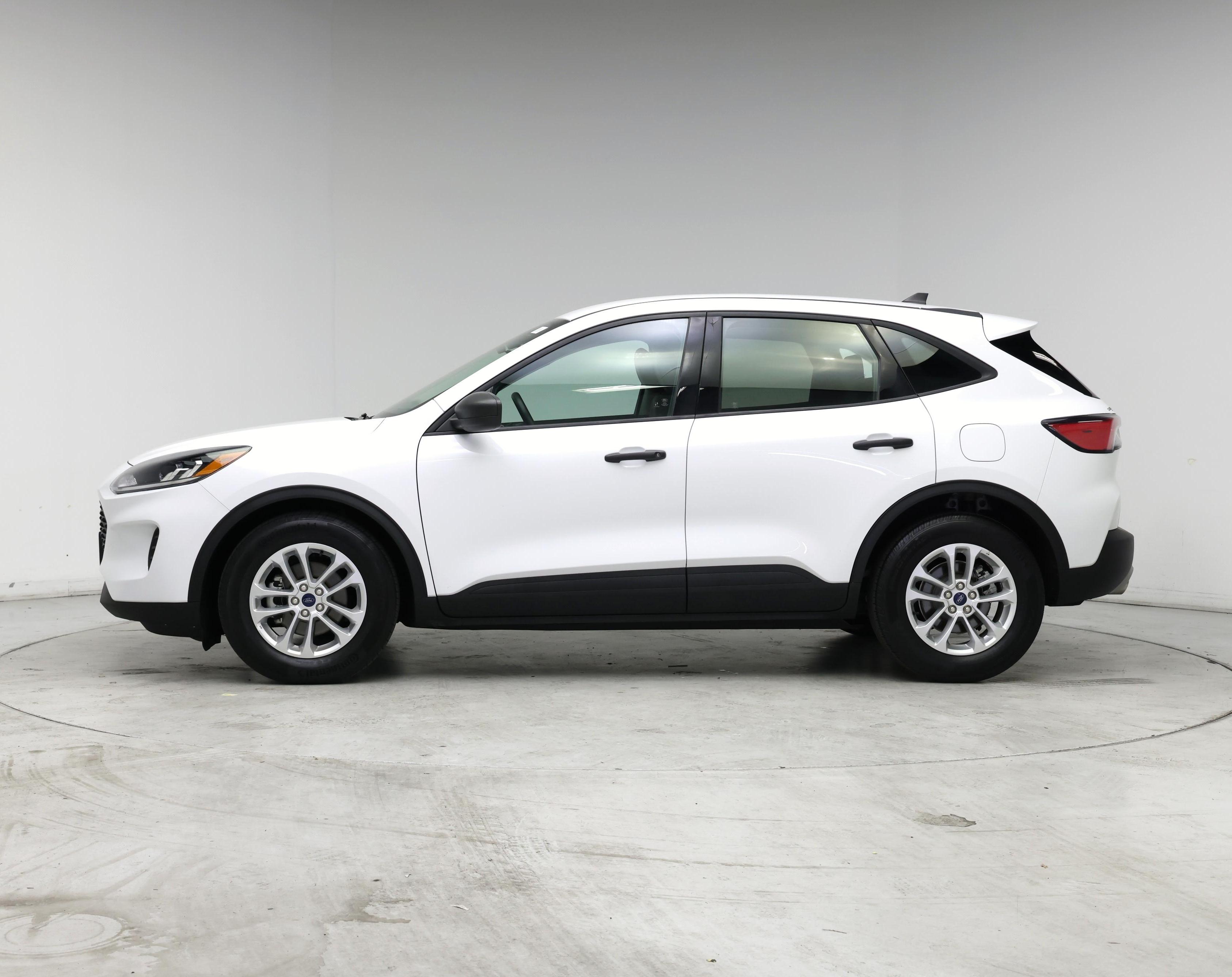 Thumbnail: 2021 Ford Escape - 3