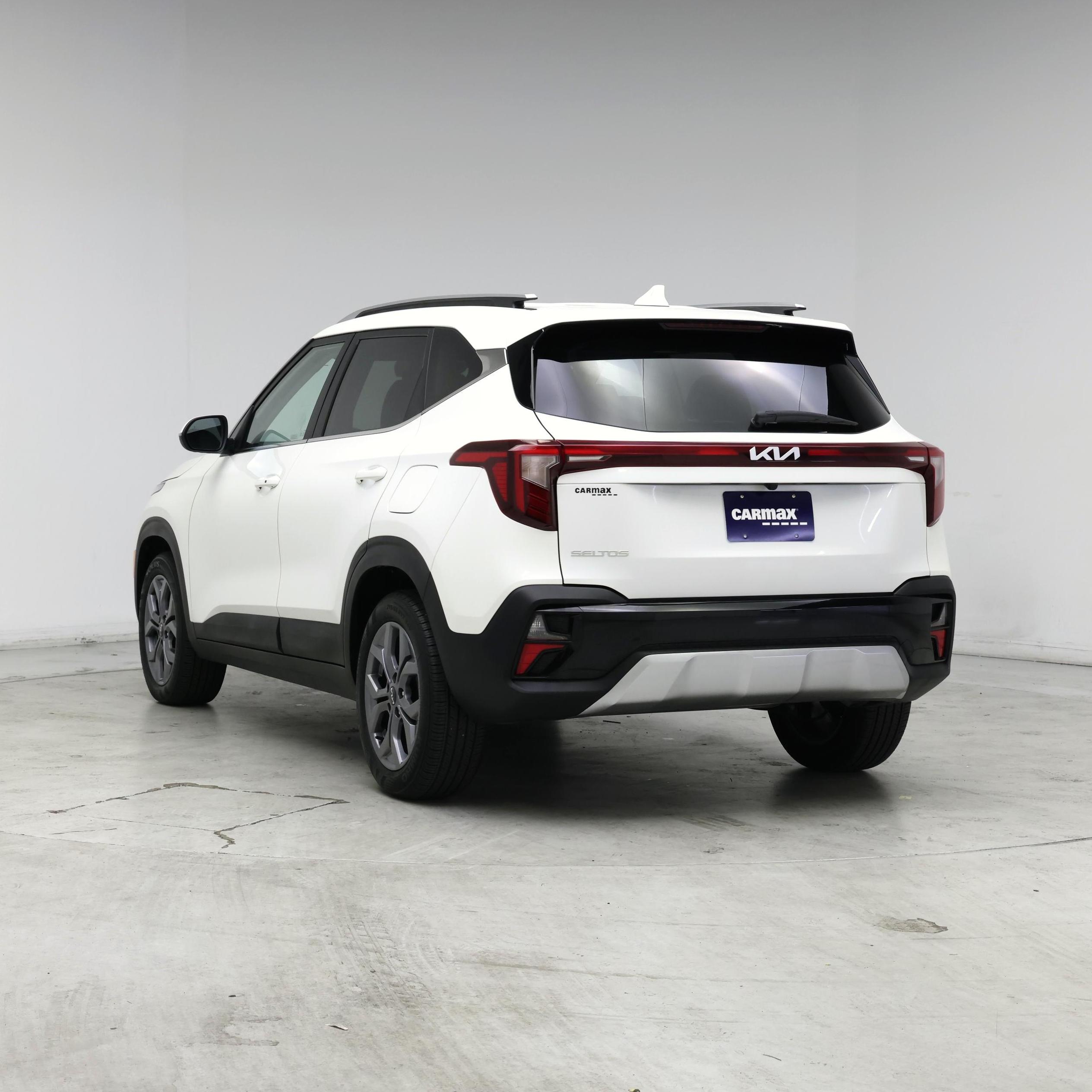 Thumbnail: 2024 Kia Seltos - 2