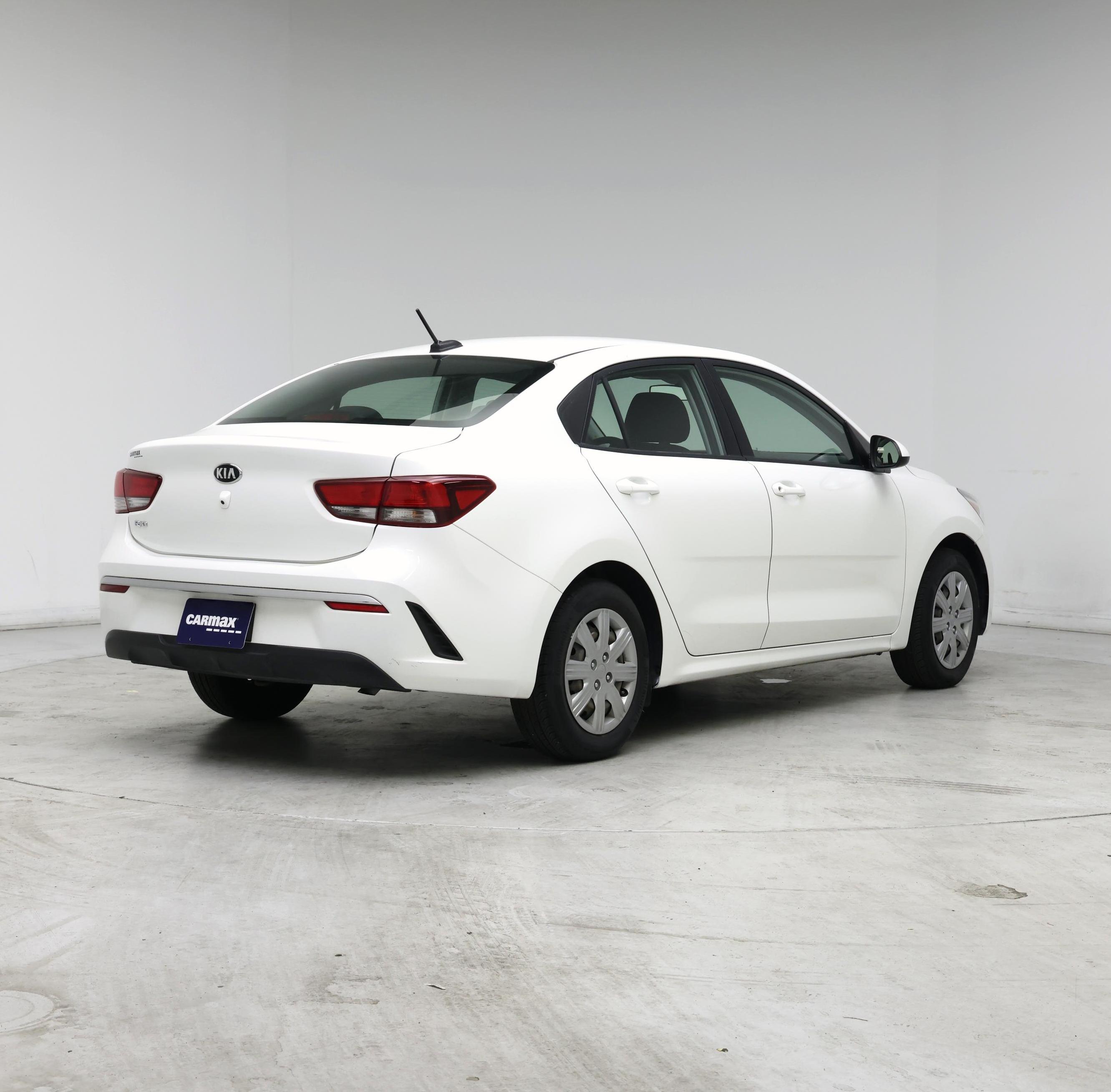 Thumbnail: 2021 Kia Rio - 8