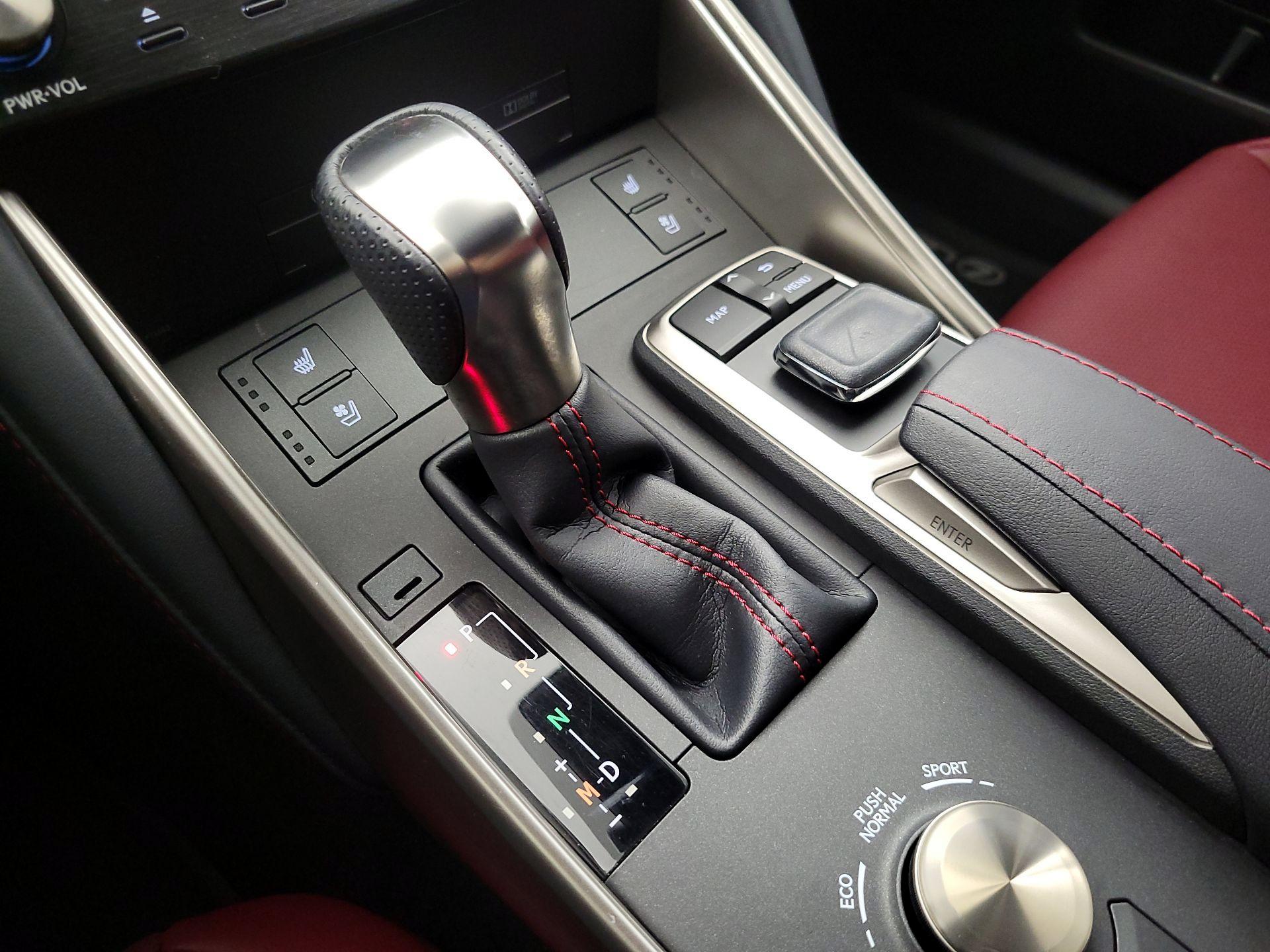 Thumbnail: 2017 Lexus IS - 18