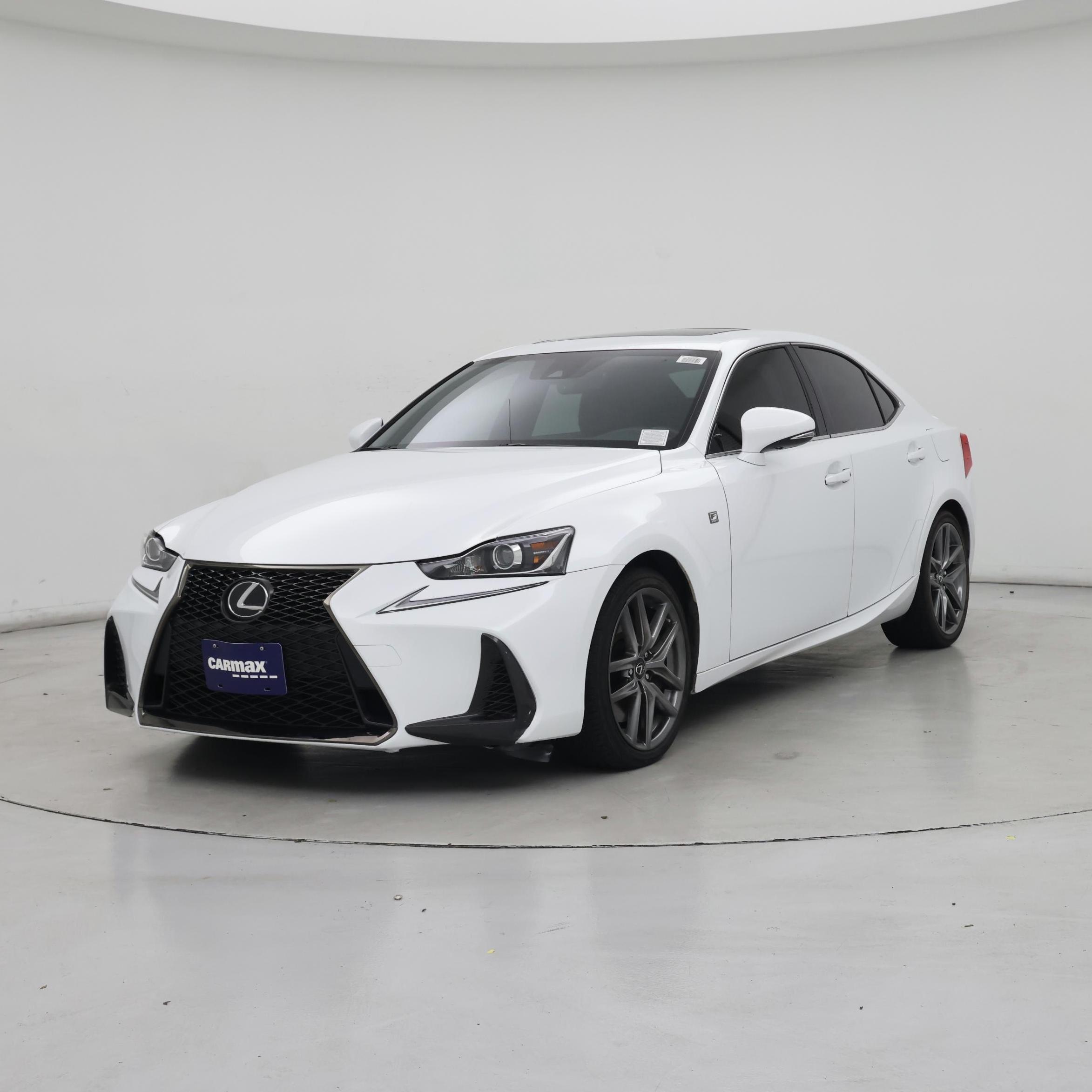 Thumbnail: 2017 Lexus IS - 4