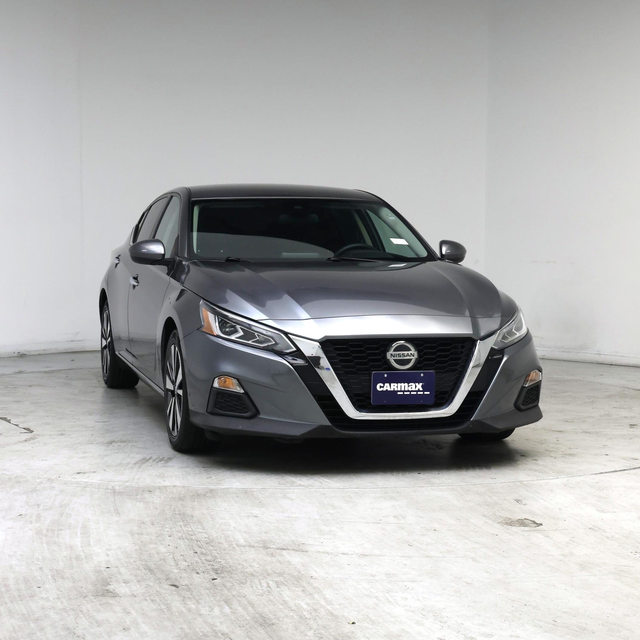 Thumbnail: 2022 Nissan Altima - 5