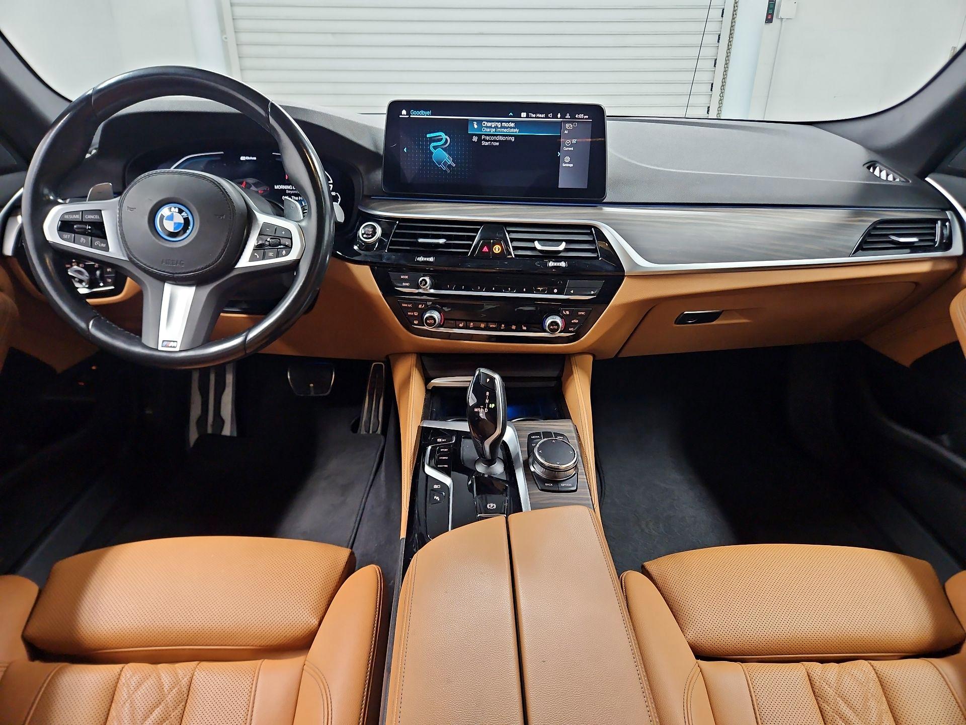 Thumbnail: 2023 BMW 5 Series - 9