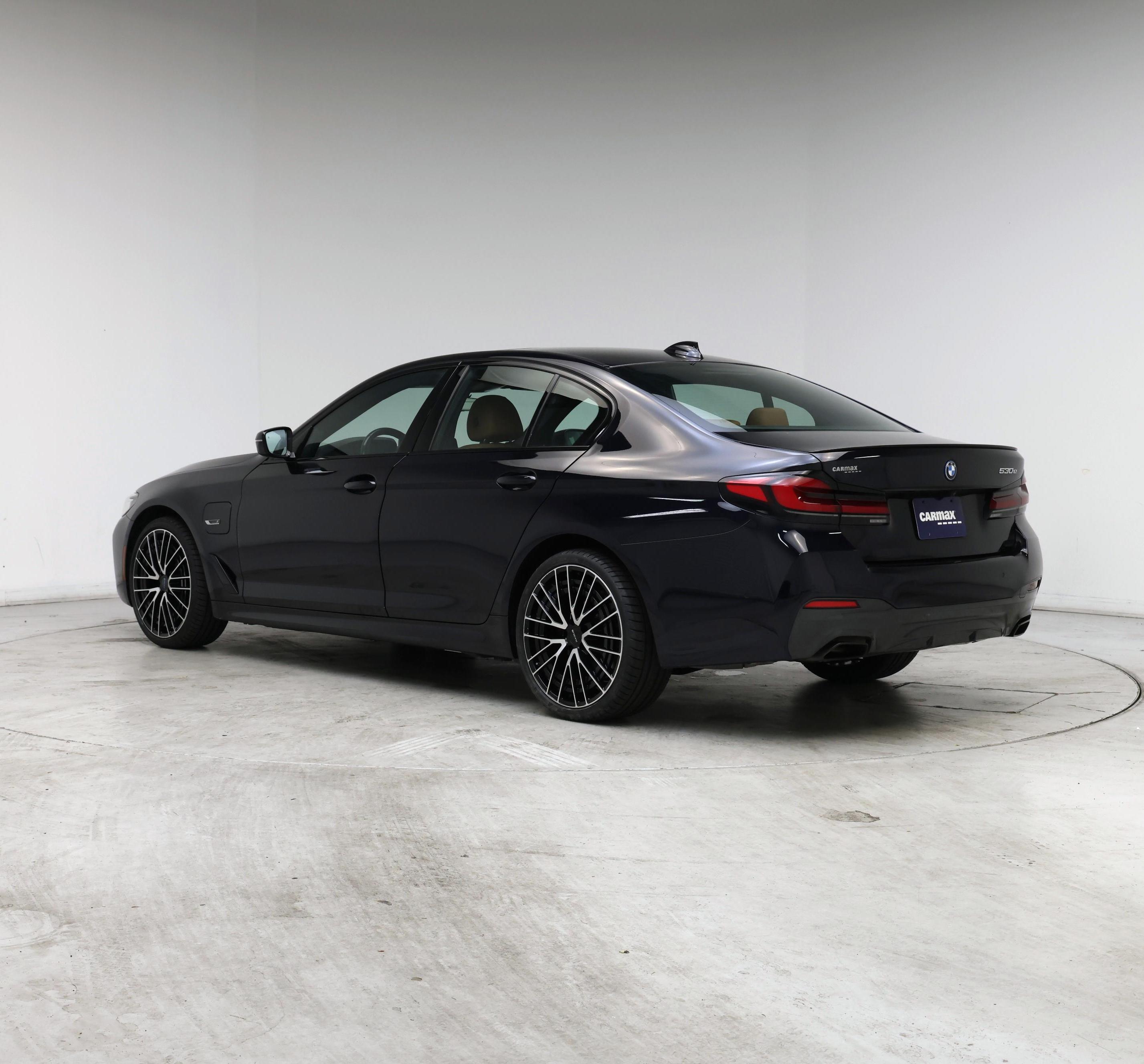 Thumbnail: 2023 BMW 5 Series - 2