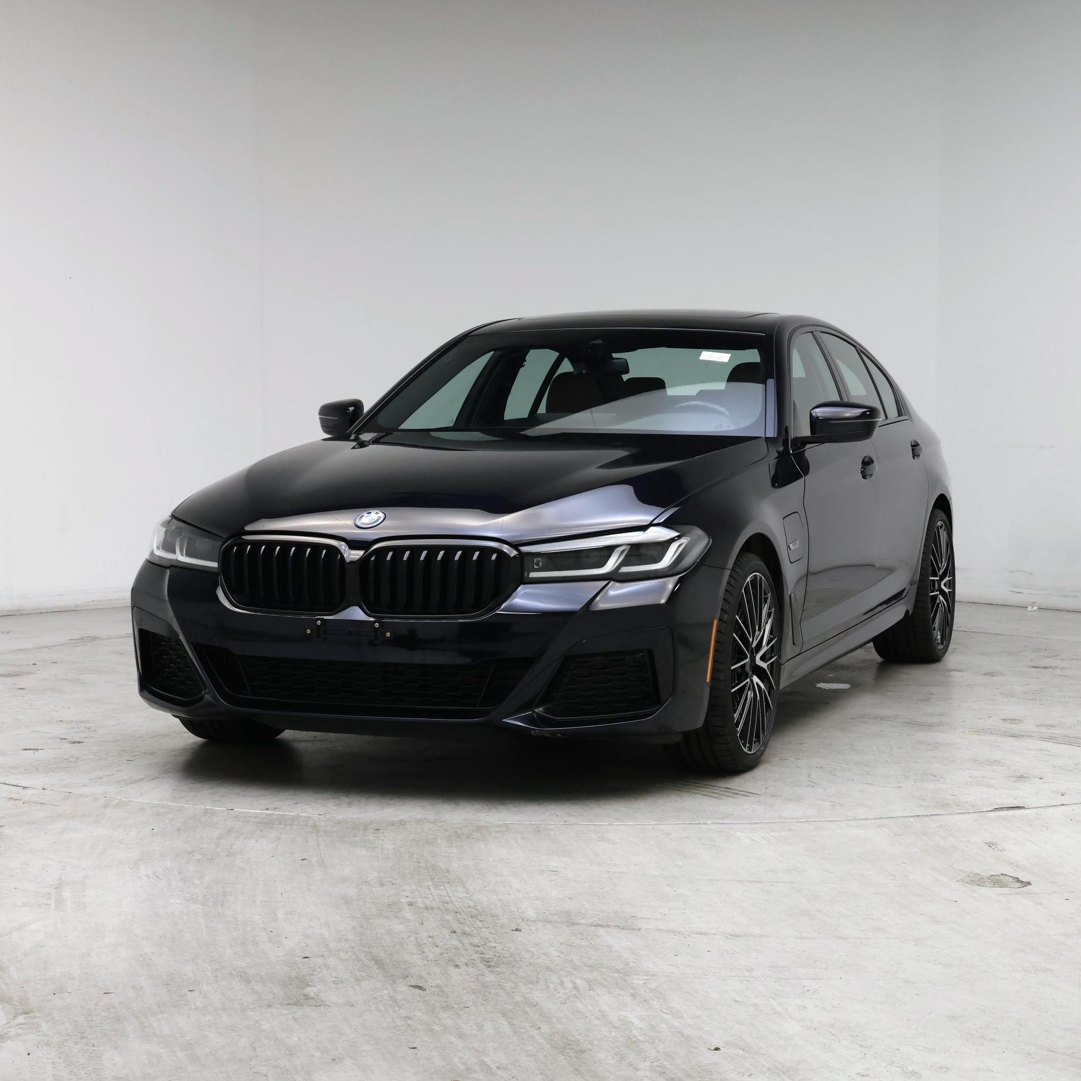 Thumbnail: 2023 BMW 5 Series - 4