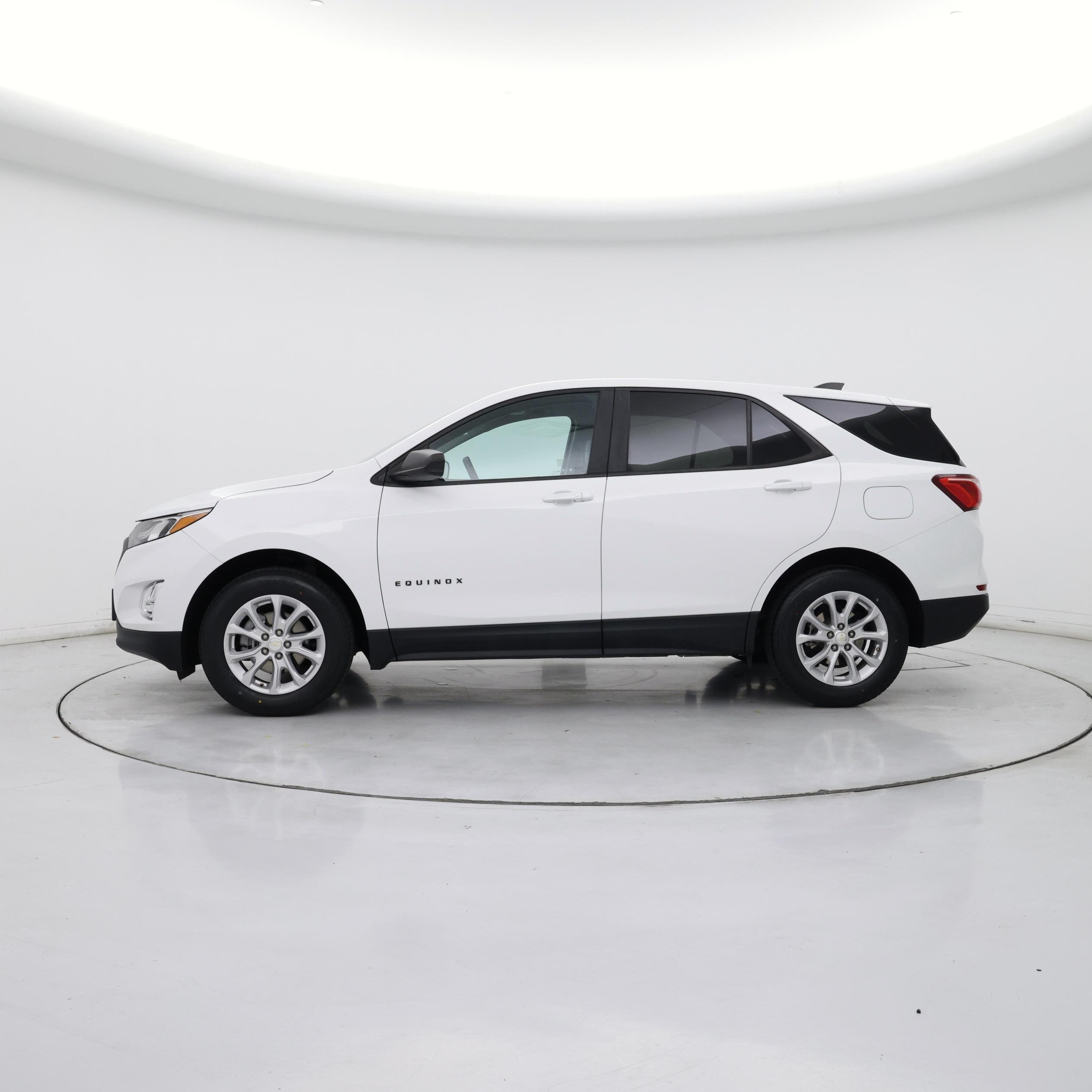 Thumbnail: 2021 Chevrolet Equinox - 3