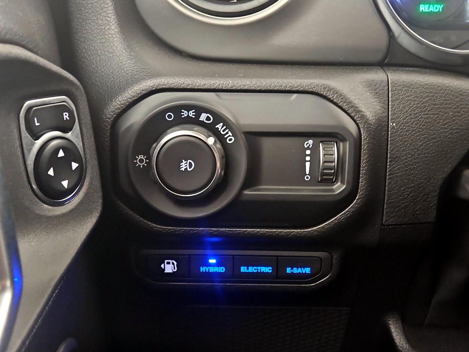 2023 Jeep Wrangler 4xe Willys 4XE - Photo 14