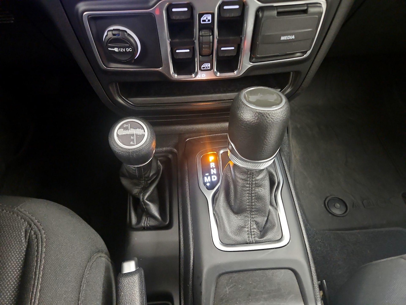 2023 Jeep Wrangler 4xe Willys 4XE - Photo 19