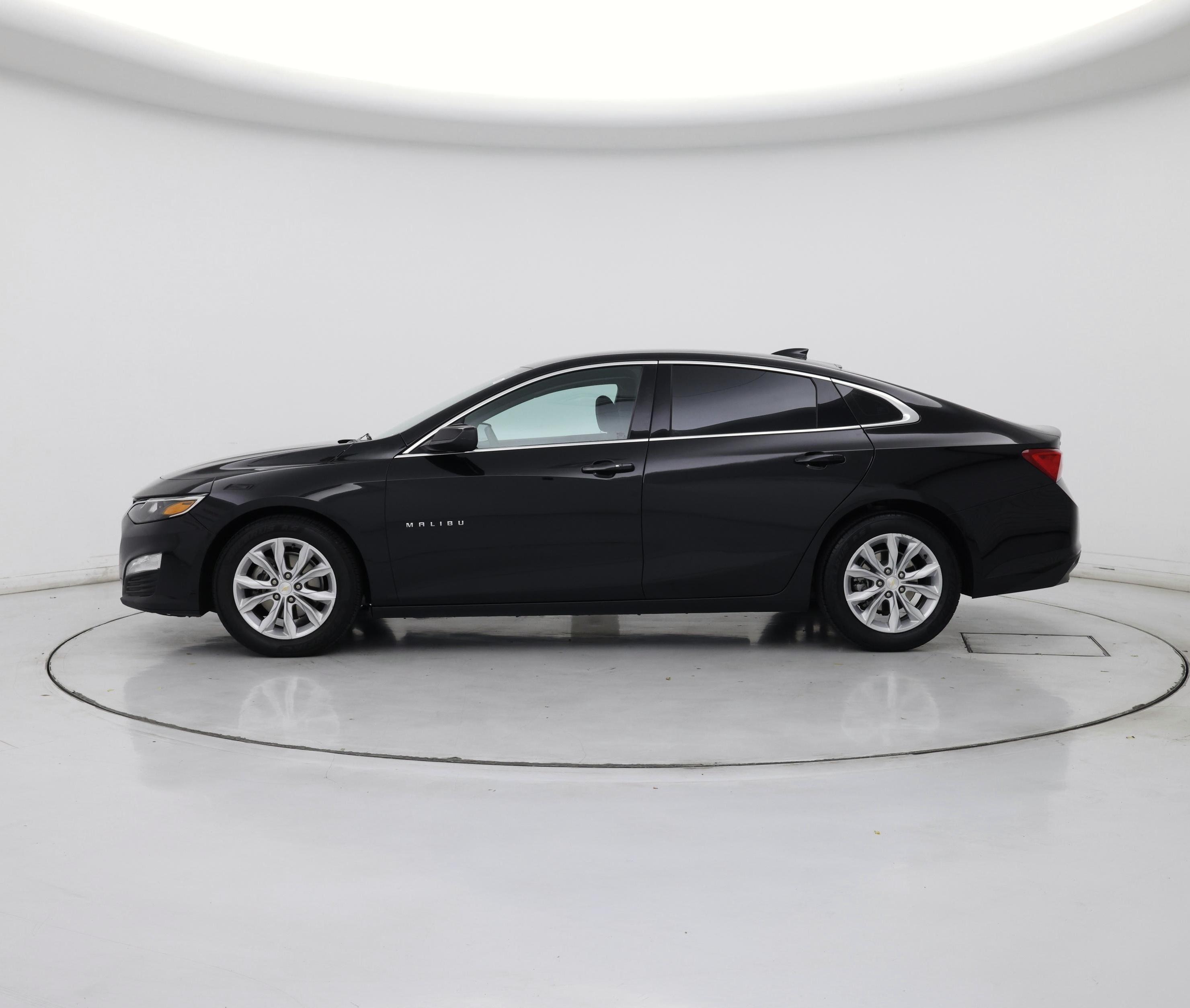 Thumbnail: 2023 Chevrolet Malibu - 3