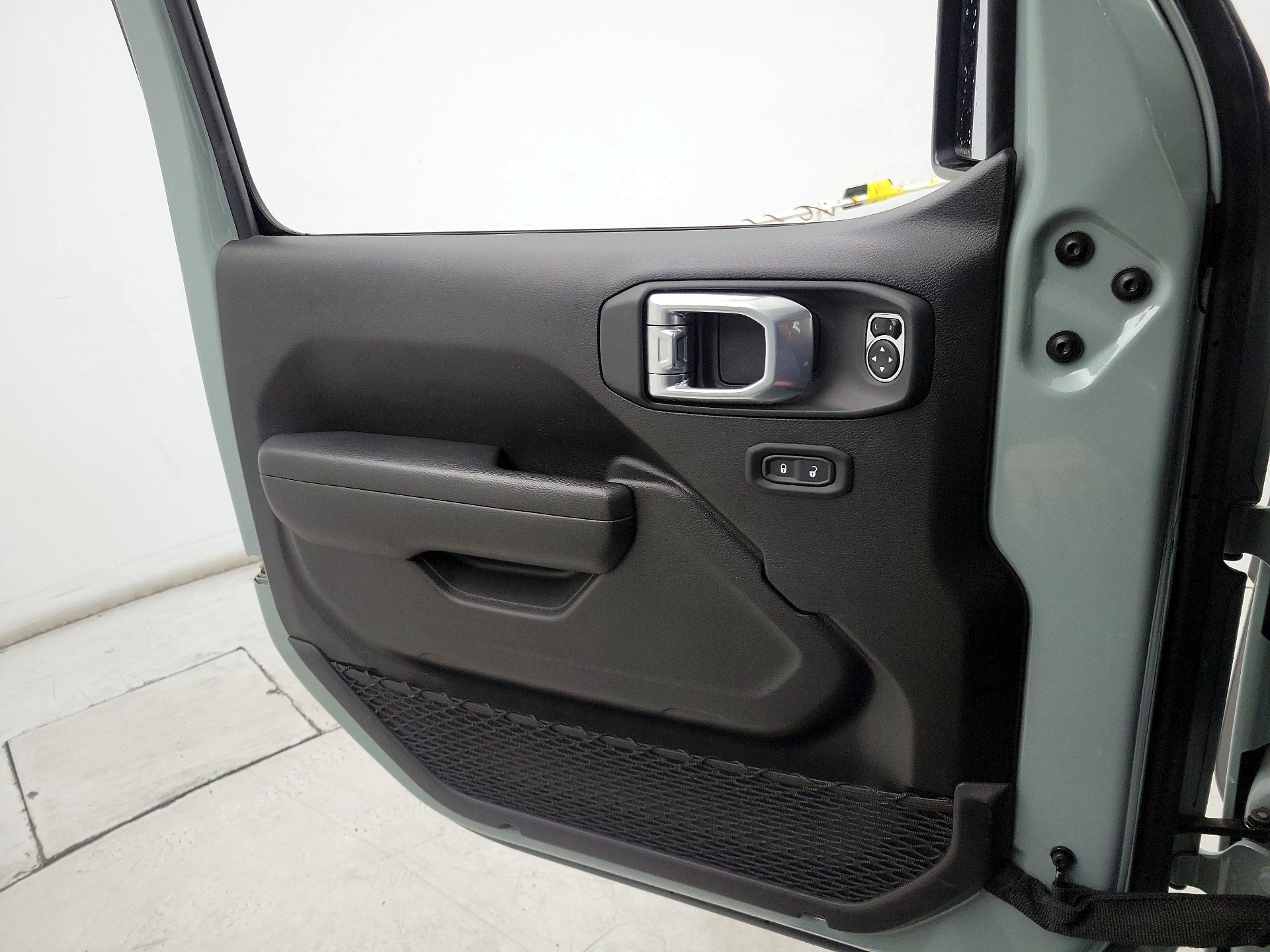 Thumbnail: 2023 Jeep Wrangler - 12