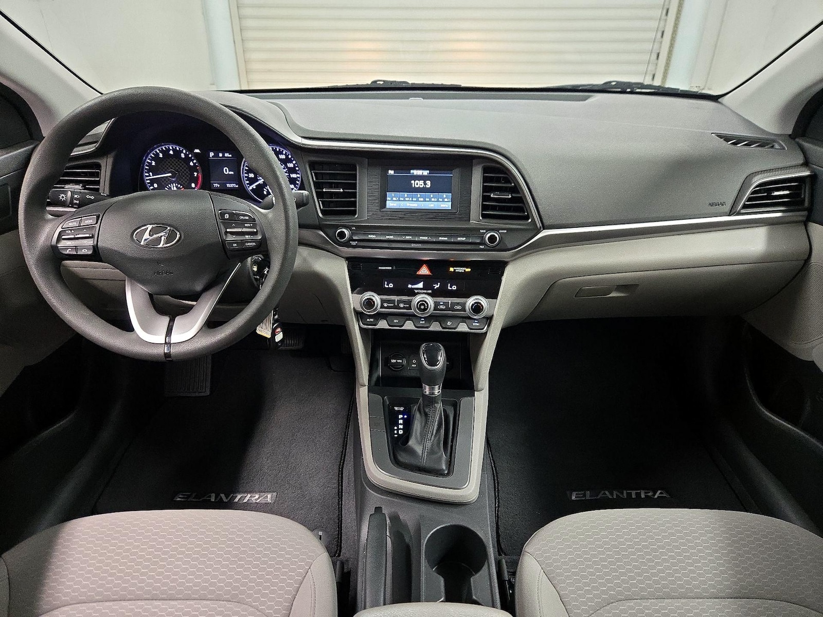 2020 Hyundai Elantra SE - Photo 10