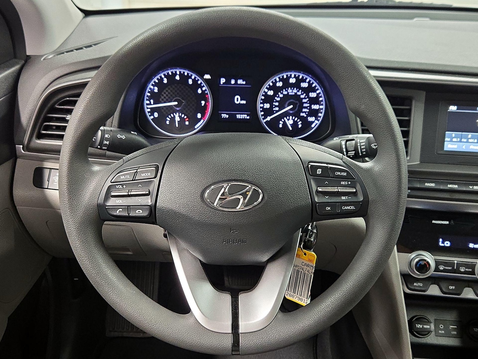2020 Hyundai Elantra SE - Photo 11