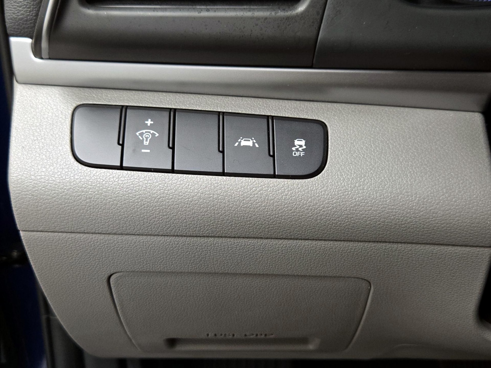 2020 Hyundai Elantra SE - Photo 14
