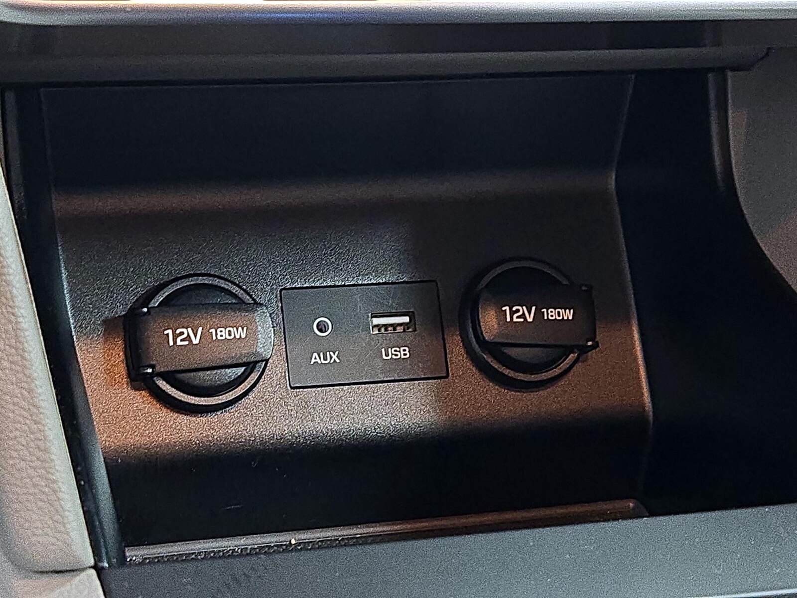 2020 Hyundai Elantra SE - Photo 19