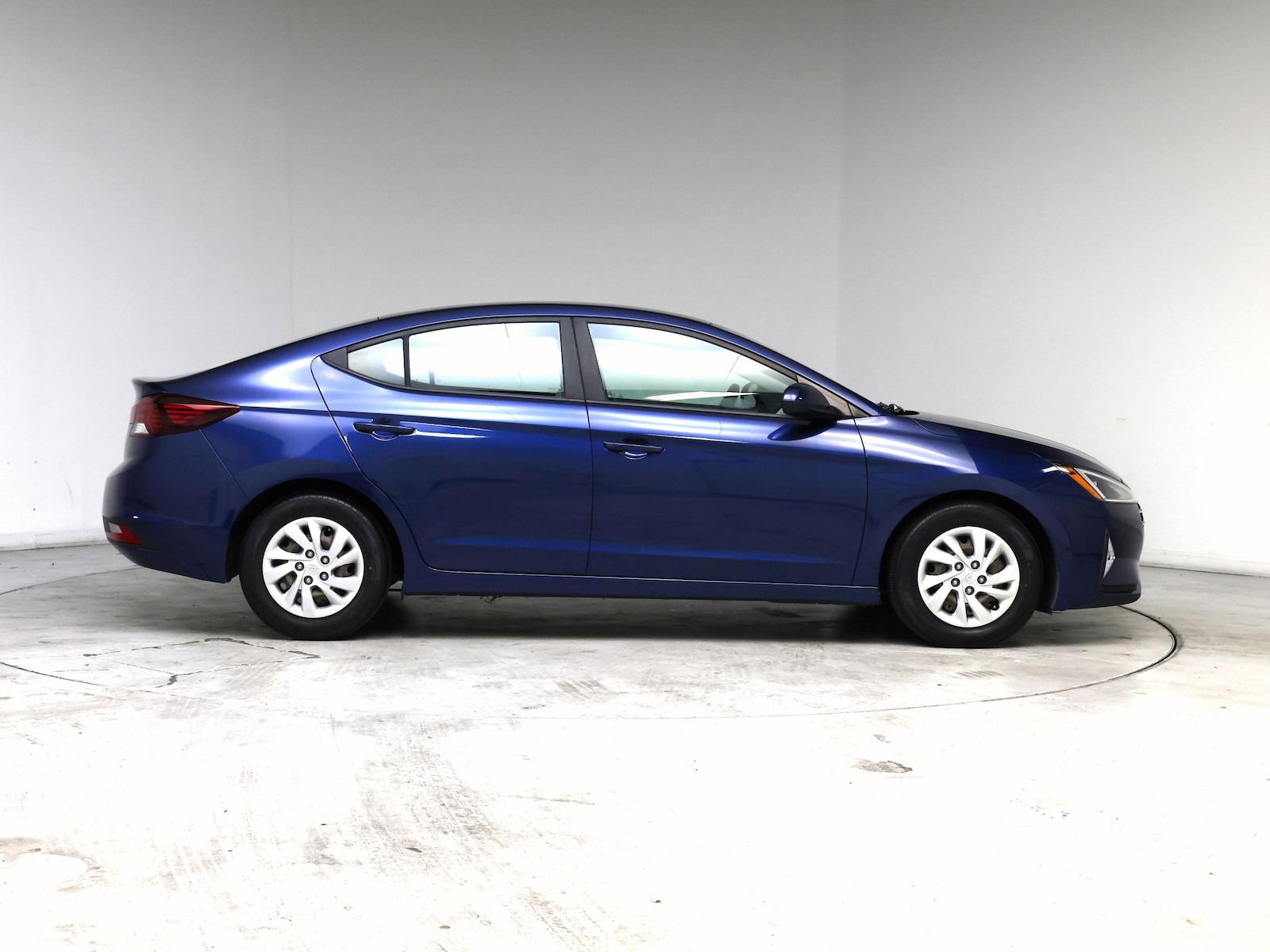 2020 Hyundai Elantra SE - Photo 8