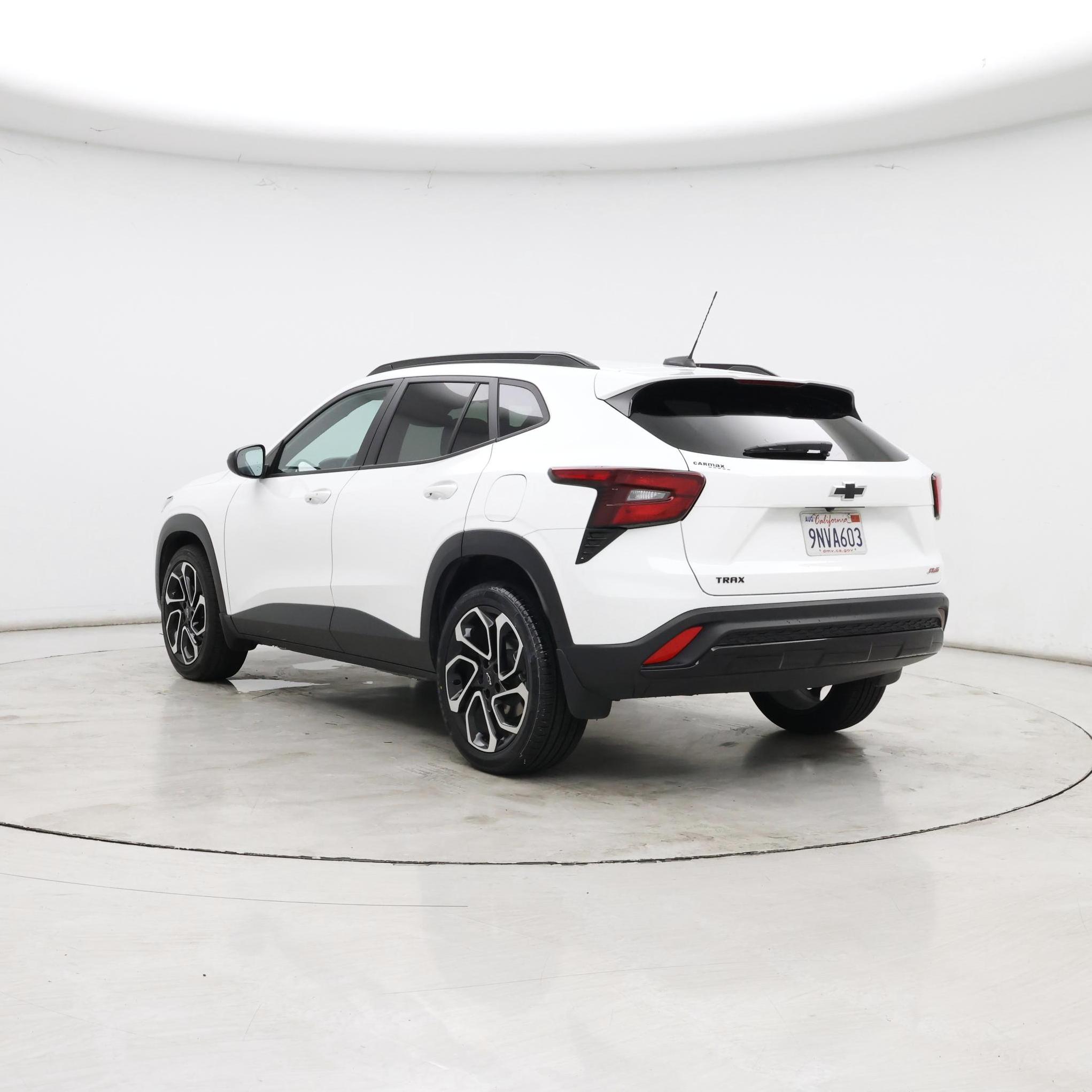 Thumbnail: 2025 Chevrolet Trax - 2
