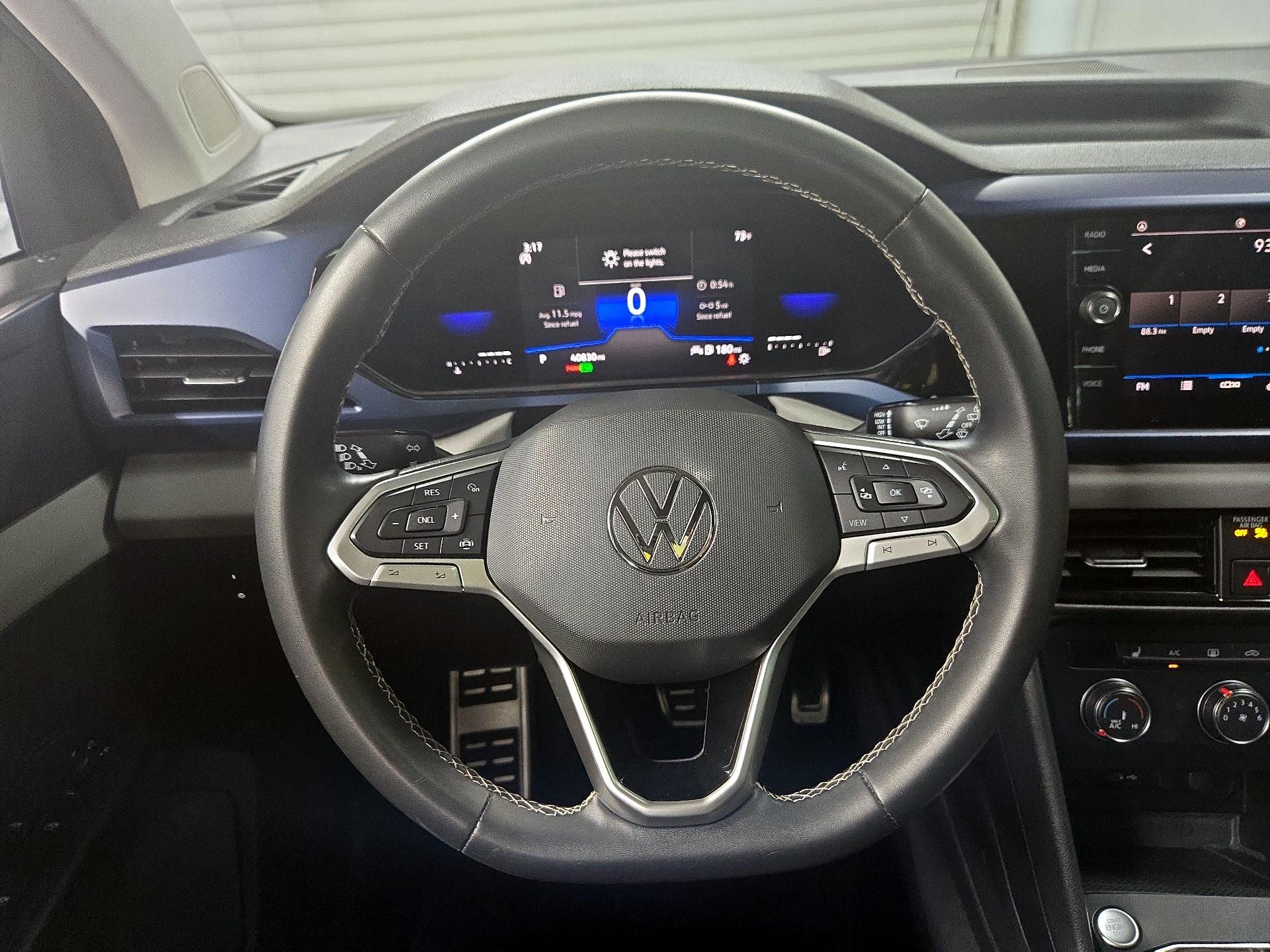 Thumbnail: 2022 Volkswagen Taos - 10