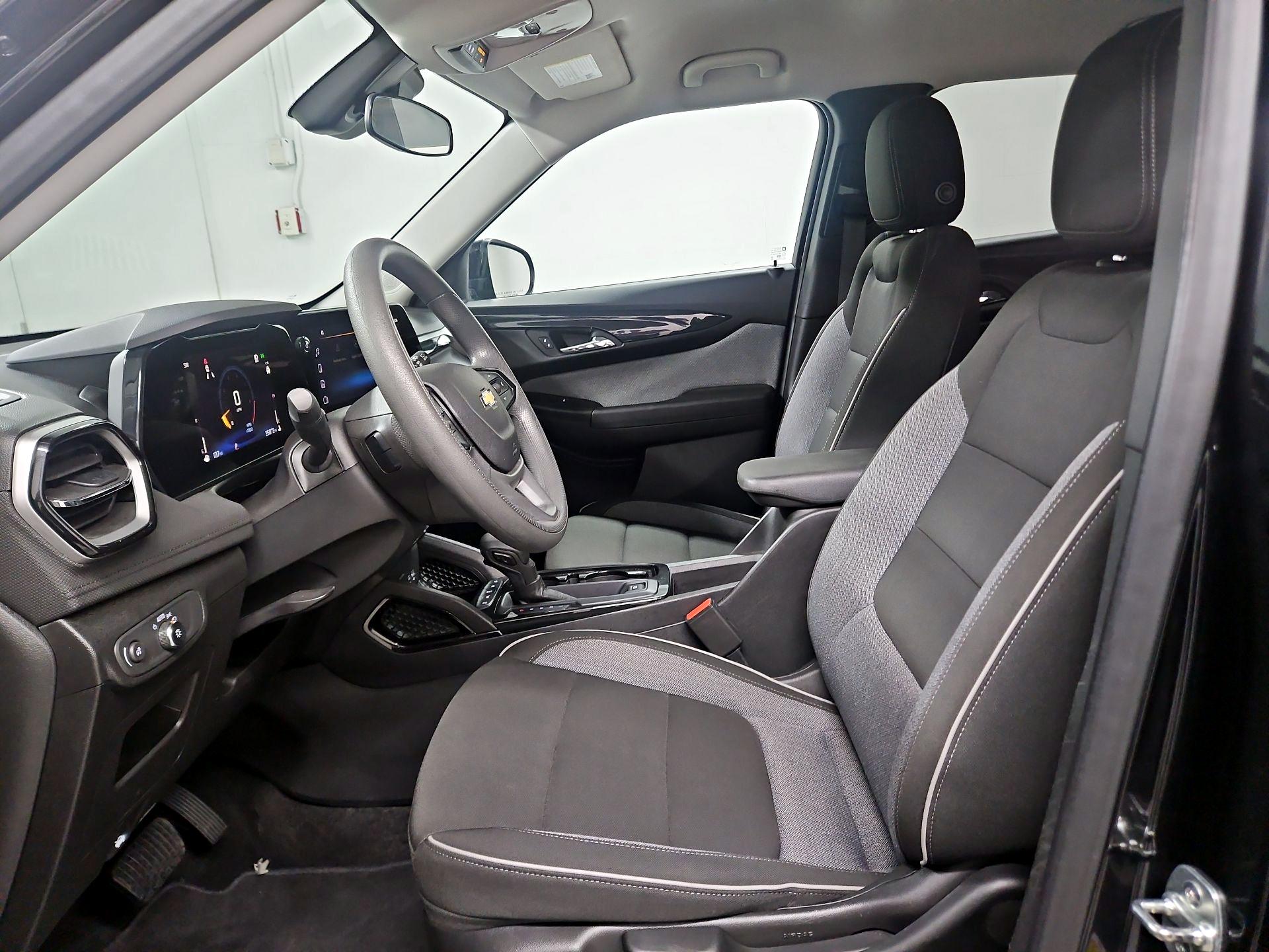Thumbnail: 2025 Chevrolet TrailBlazer - 11