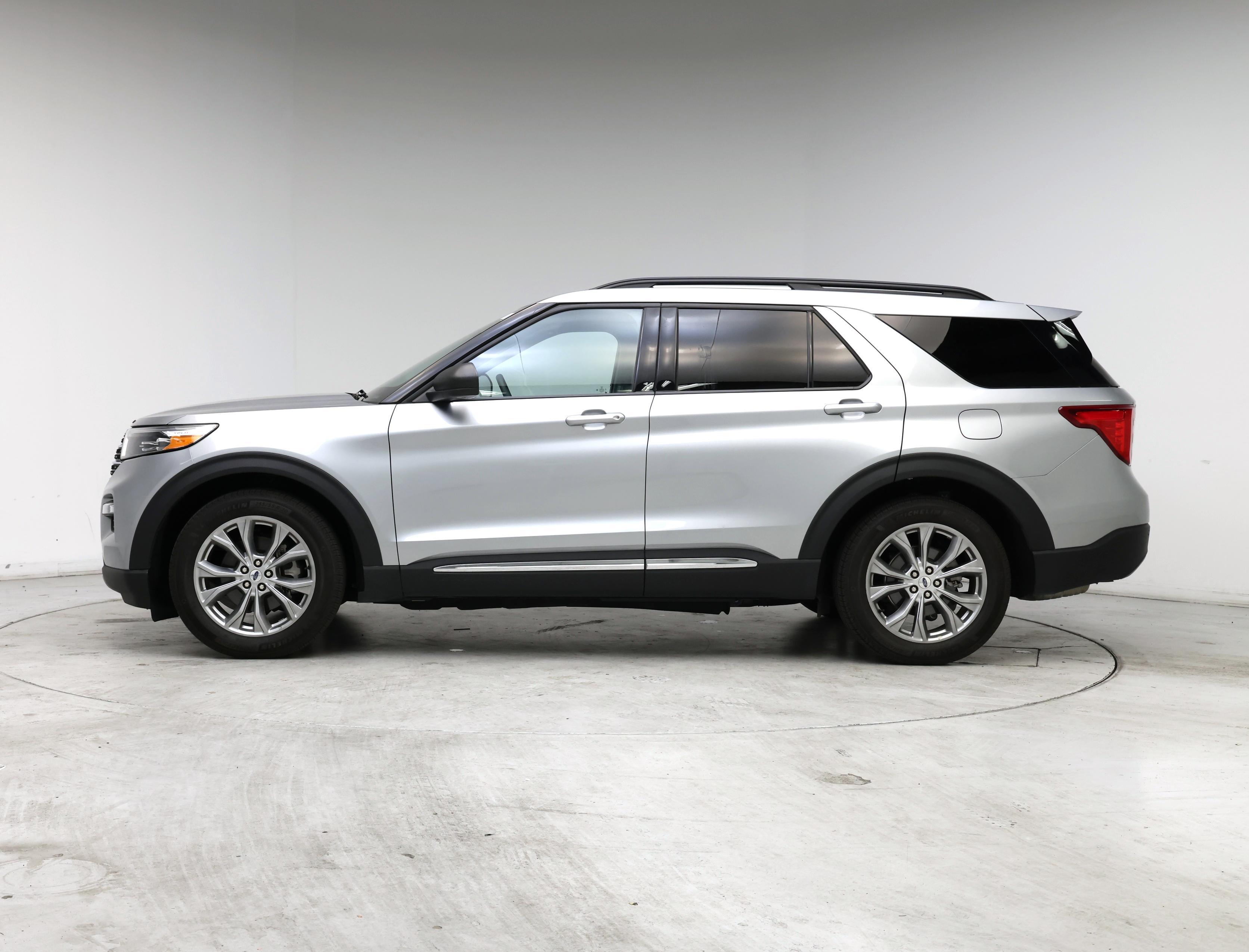 Thumbnail: 2023 Ford Explorer - 3